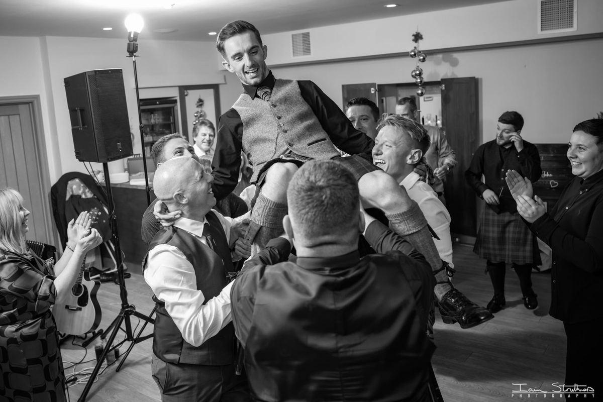 Wedding photography by Iain Struthers Photography, Scotland