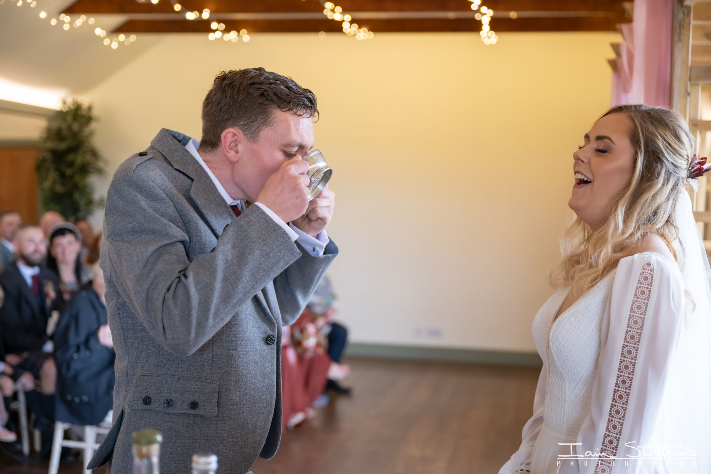 Ali & Alan wedding photograph 23