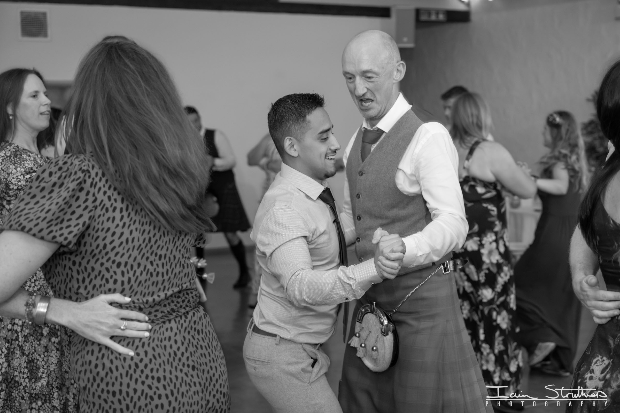 Ali & Alan wedding photograph 73