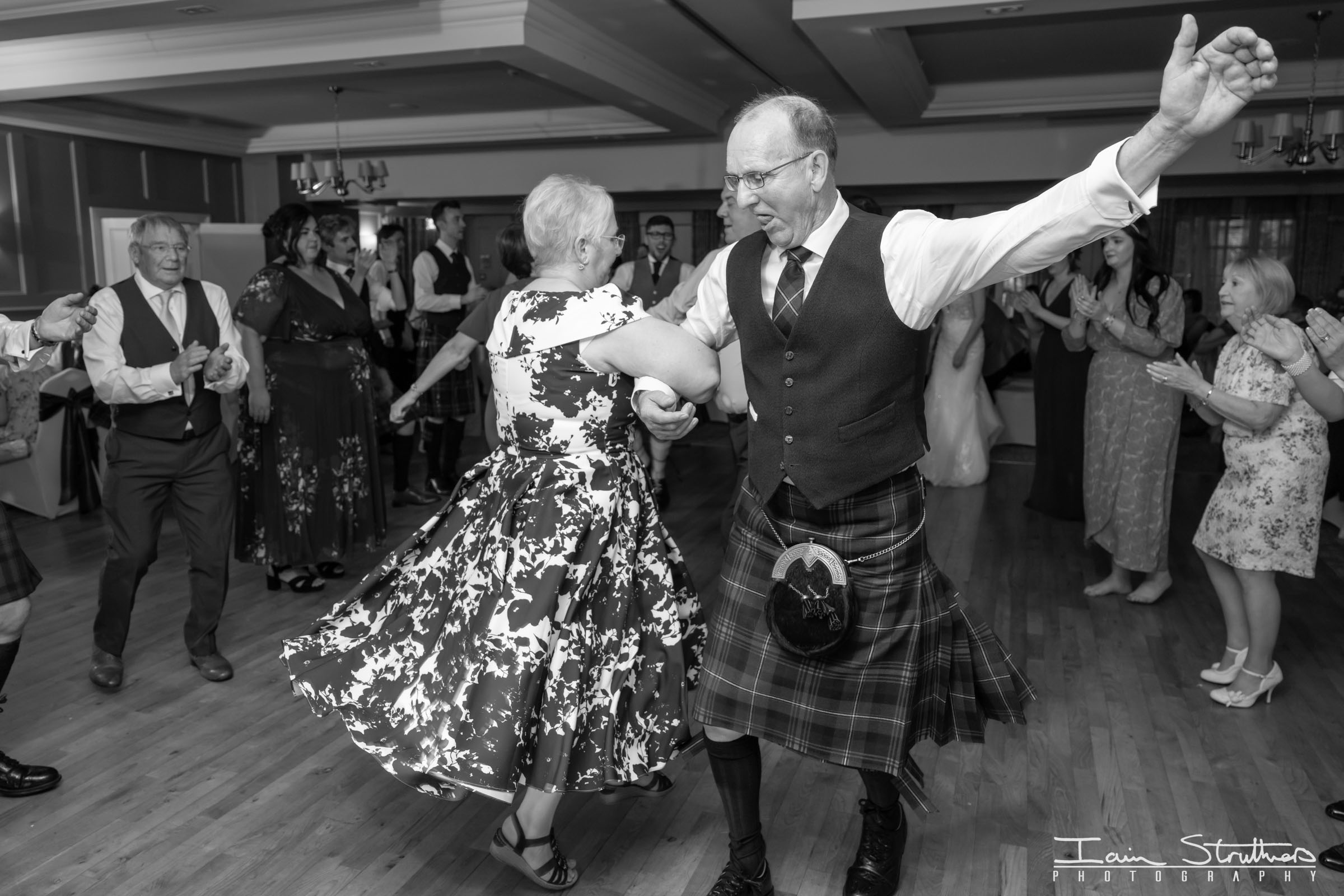 Amy & Martin wedding photograph 56
