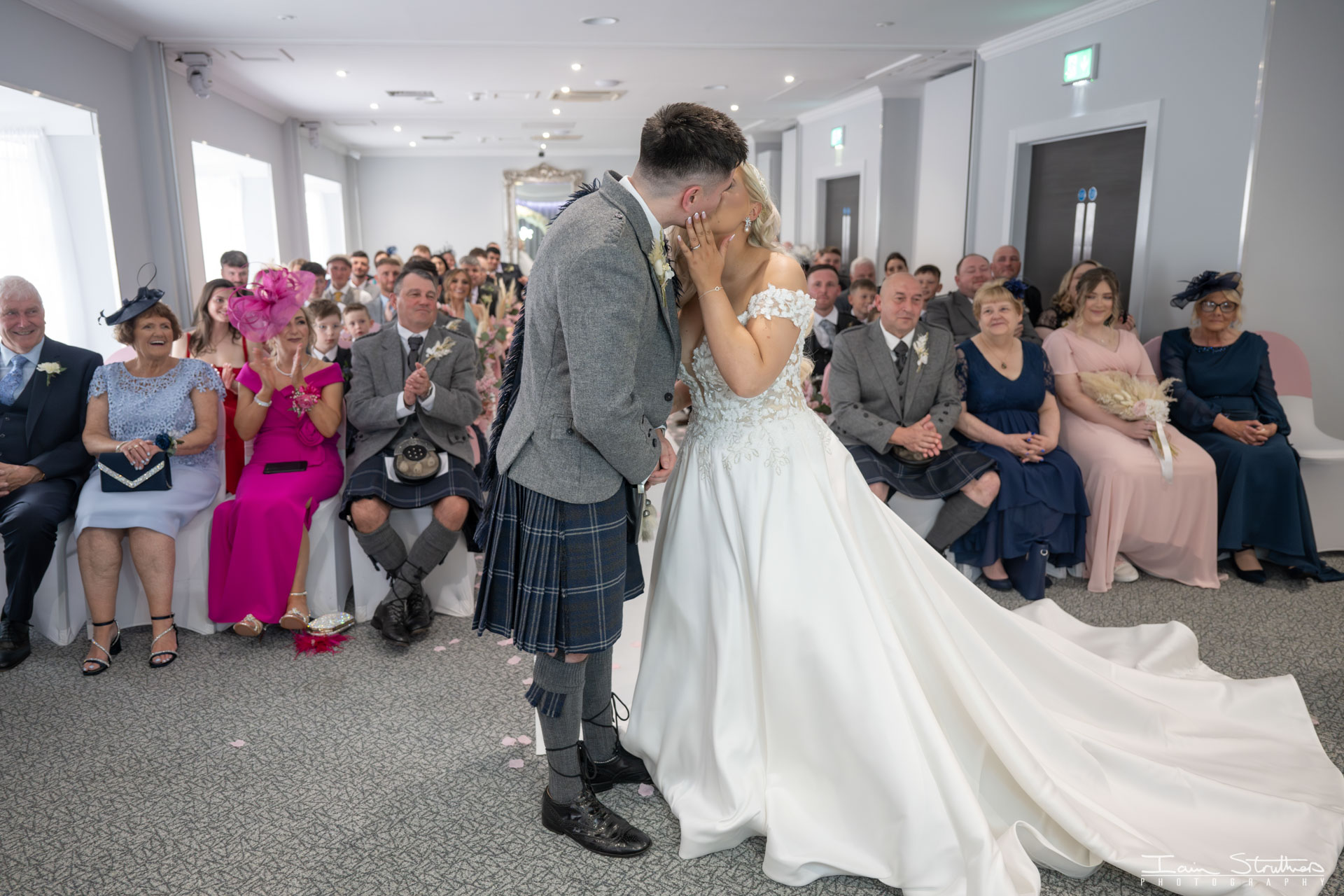 Anny & Rhys wedding photograph 21