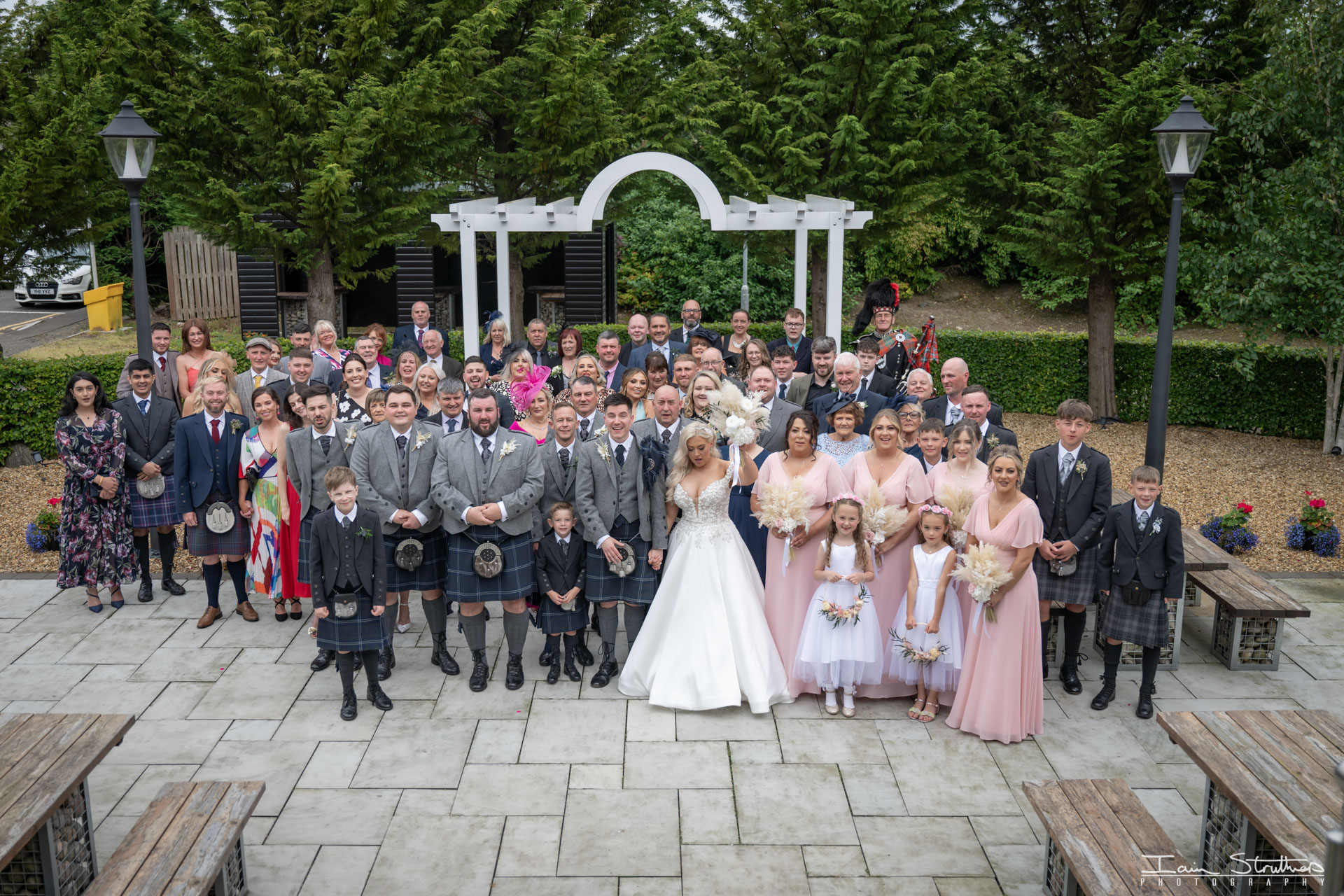 Anny & Rhys wedding photograph 22