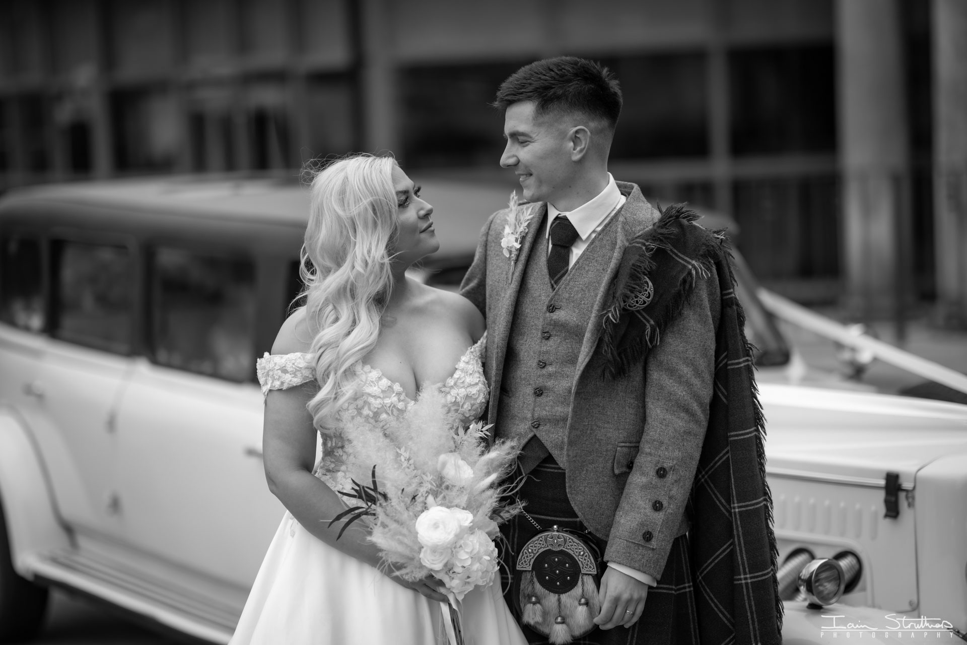 Anny & Rhys wedding photograph 23