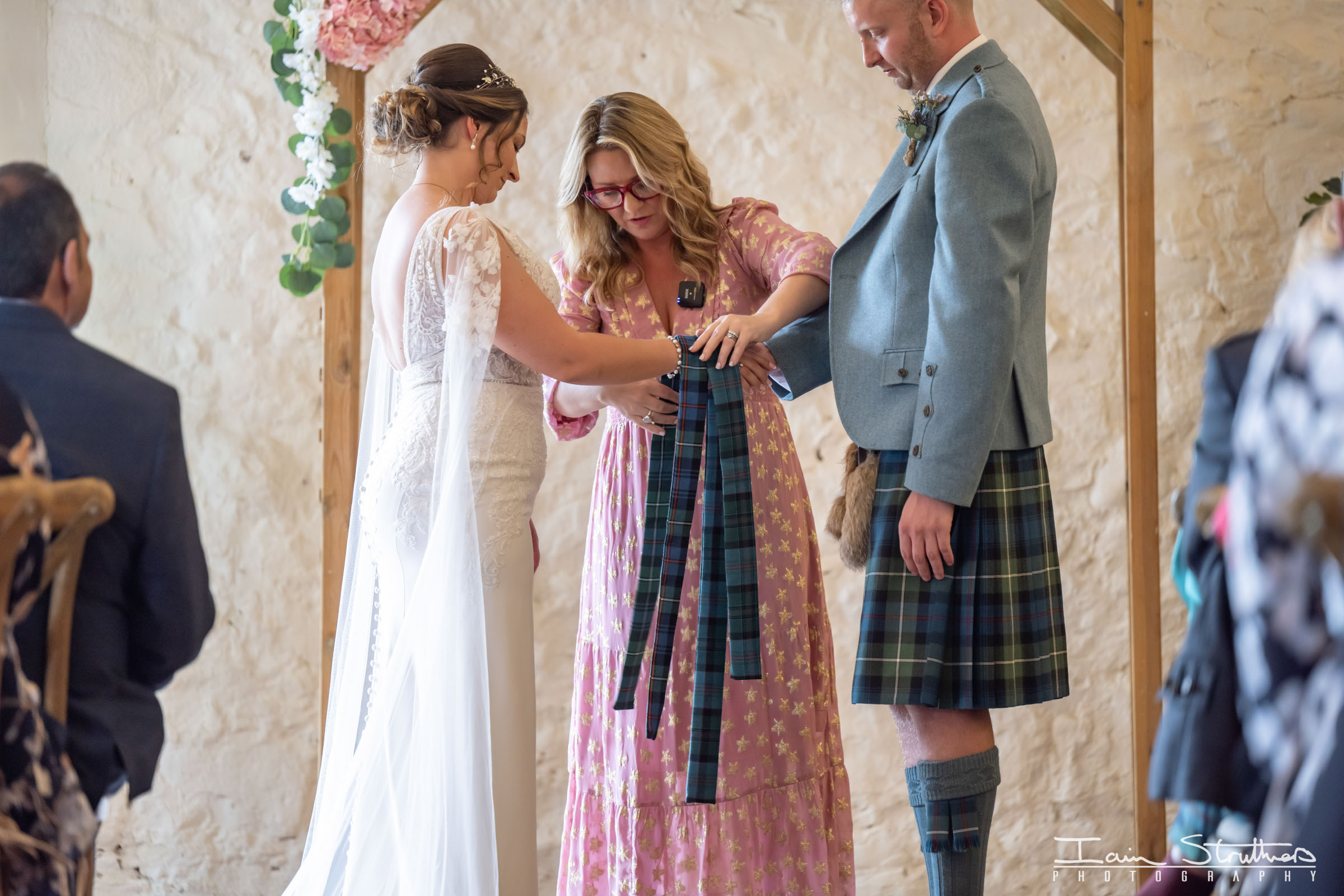 Ashlee & Tom wedding photograph 13
