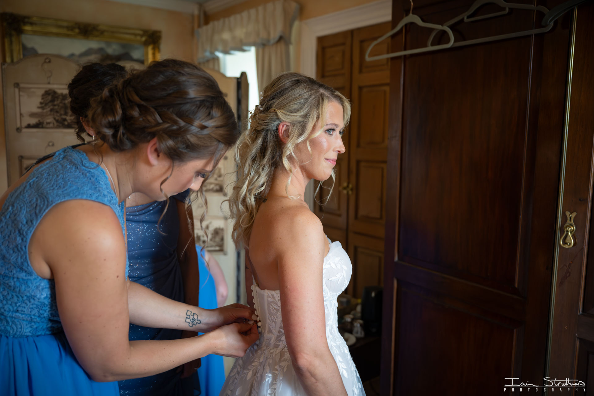 Brenna & Callum wedding photograph 11