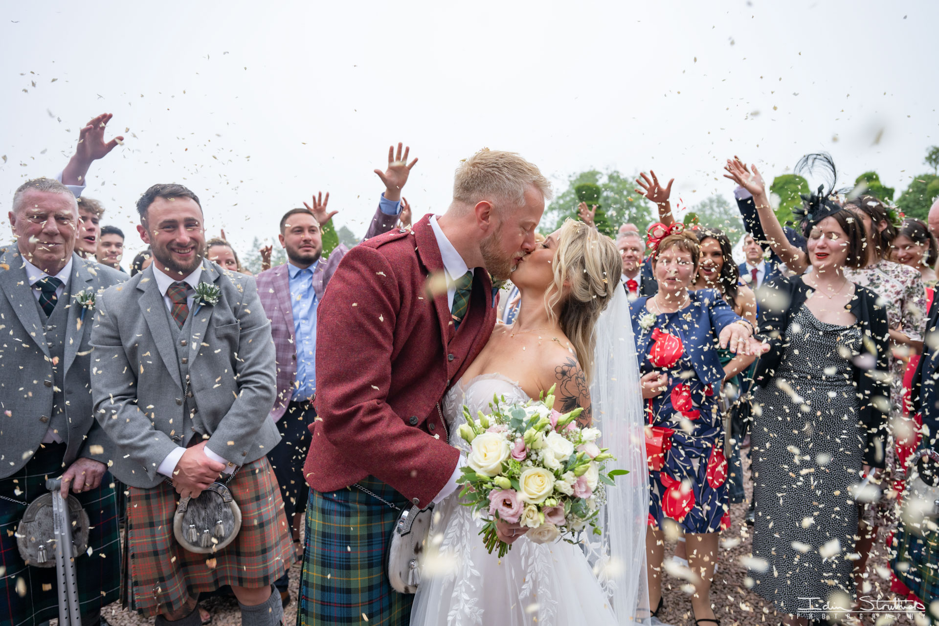 Brenna & Callum wedding photograph 27