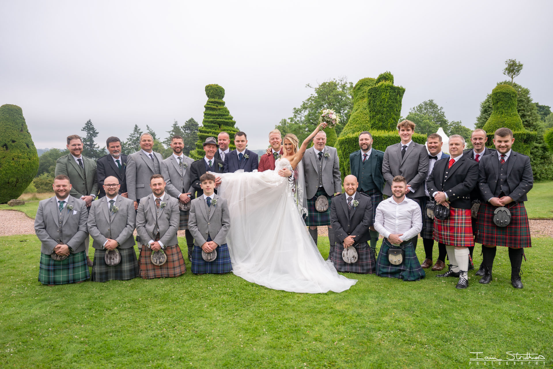 Brenna & Callum wedding photograph 36