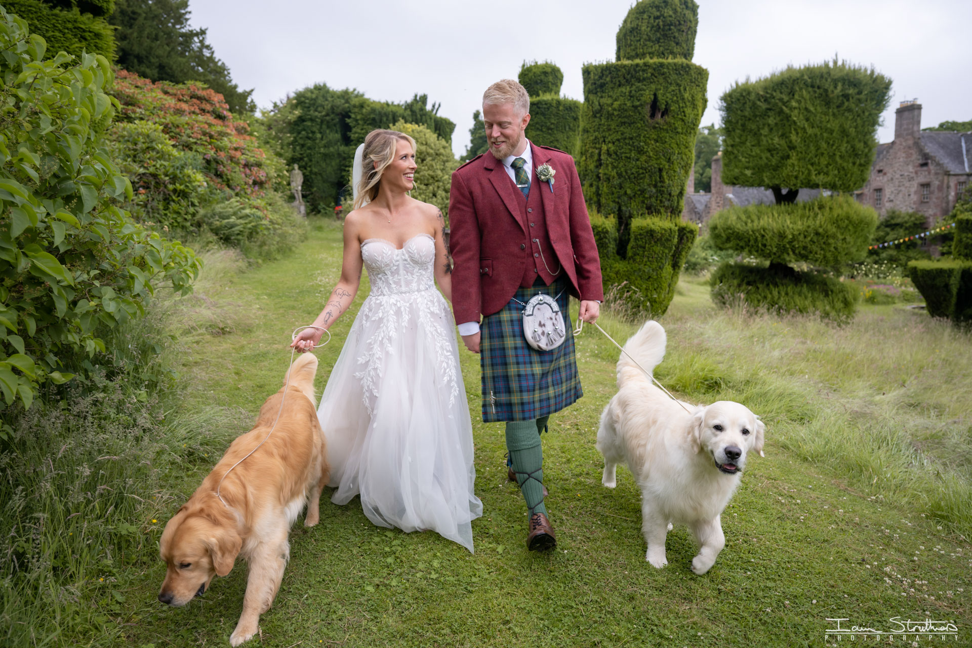 Brenna & Callum wedding photograph 51
