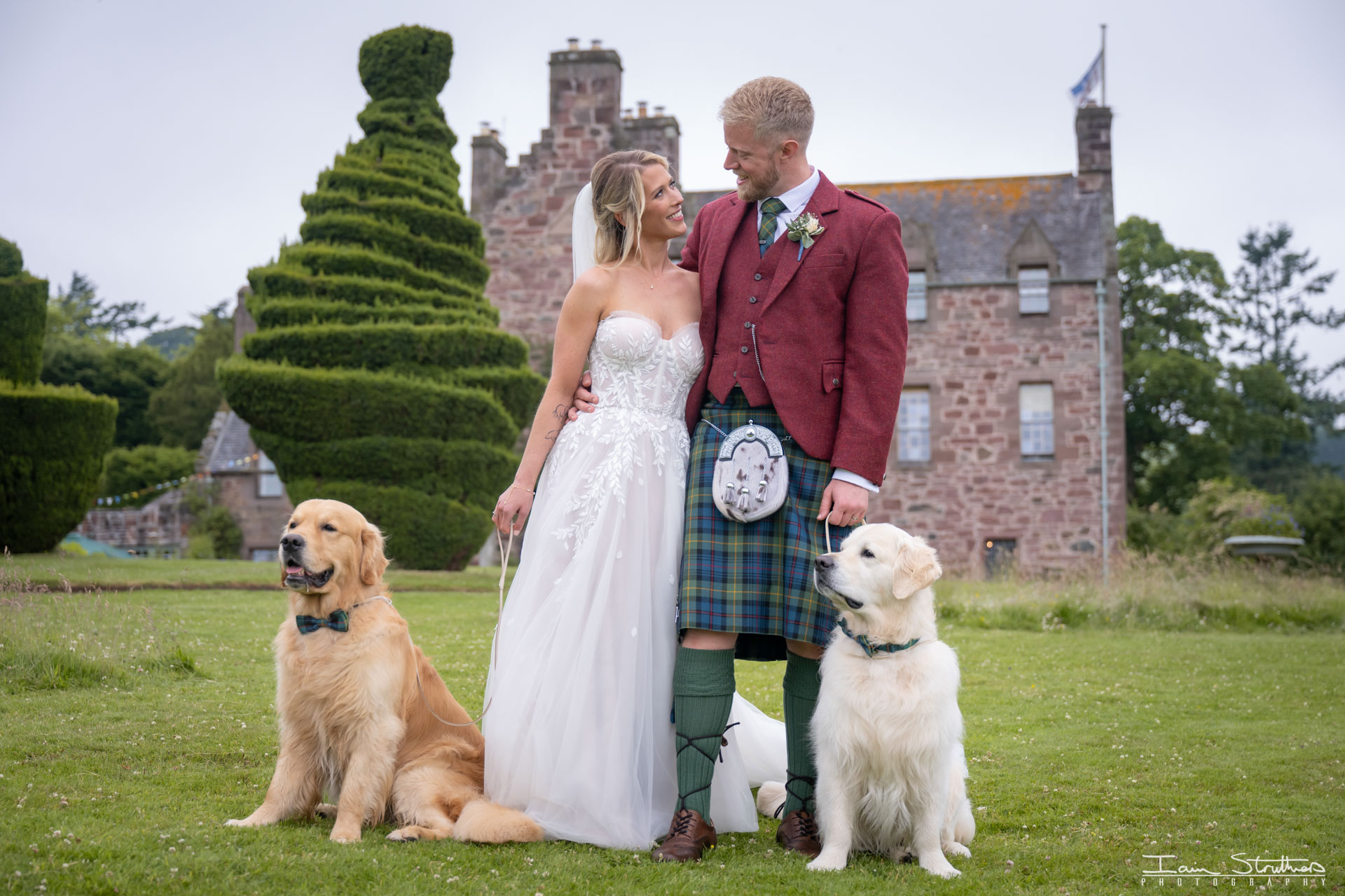 Brenna & Callum wedding photograph 54