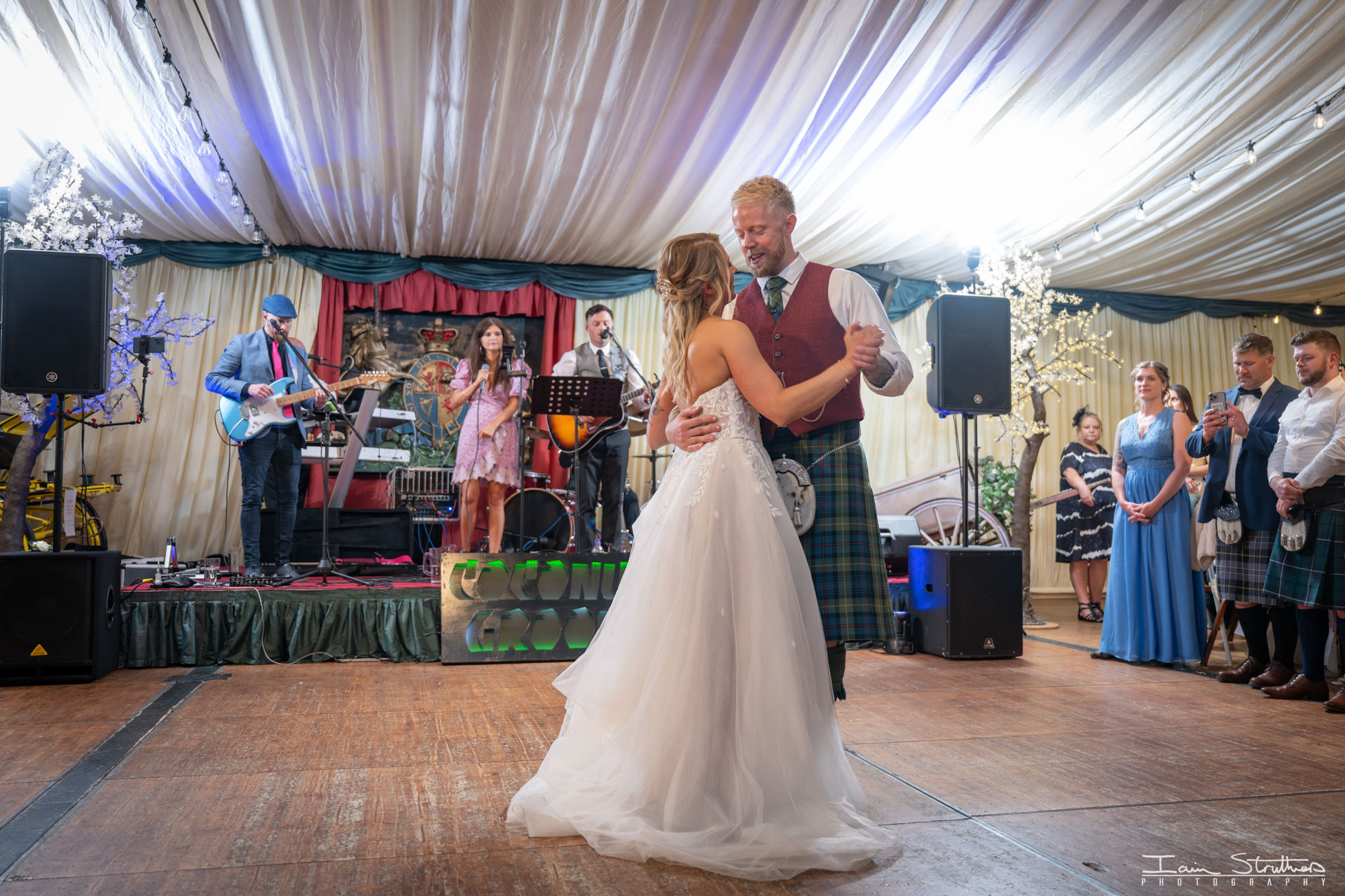Brenna & Callum wedding photograph 72