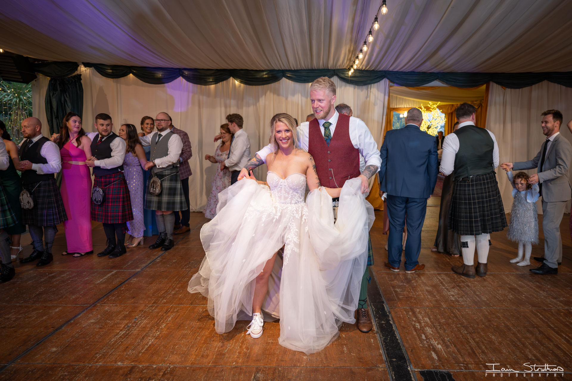 Brenna & Callum wedding photograph 88