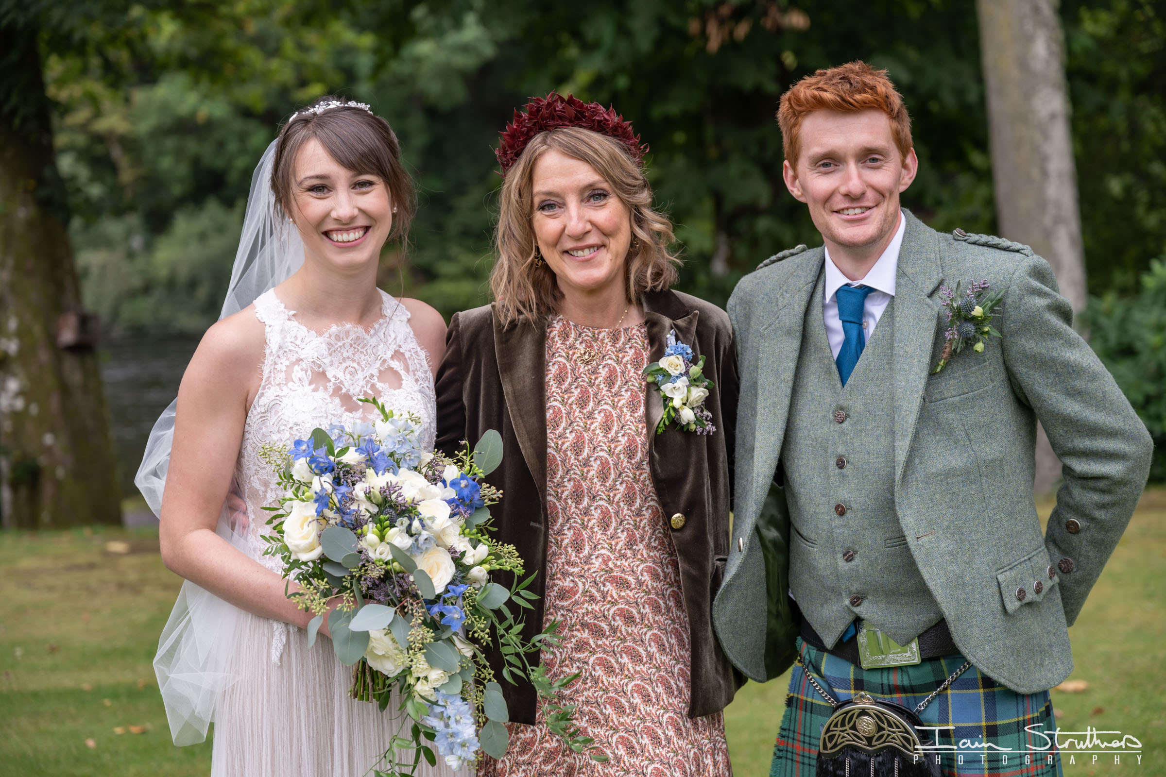 Bryony & Cameron wedding photograph 34
