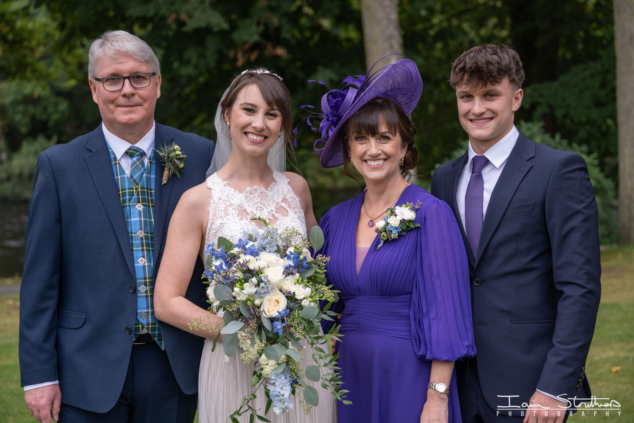 Bryony & Cameron wedding photograph 36