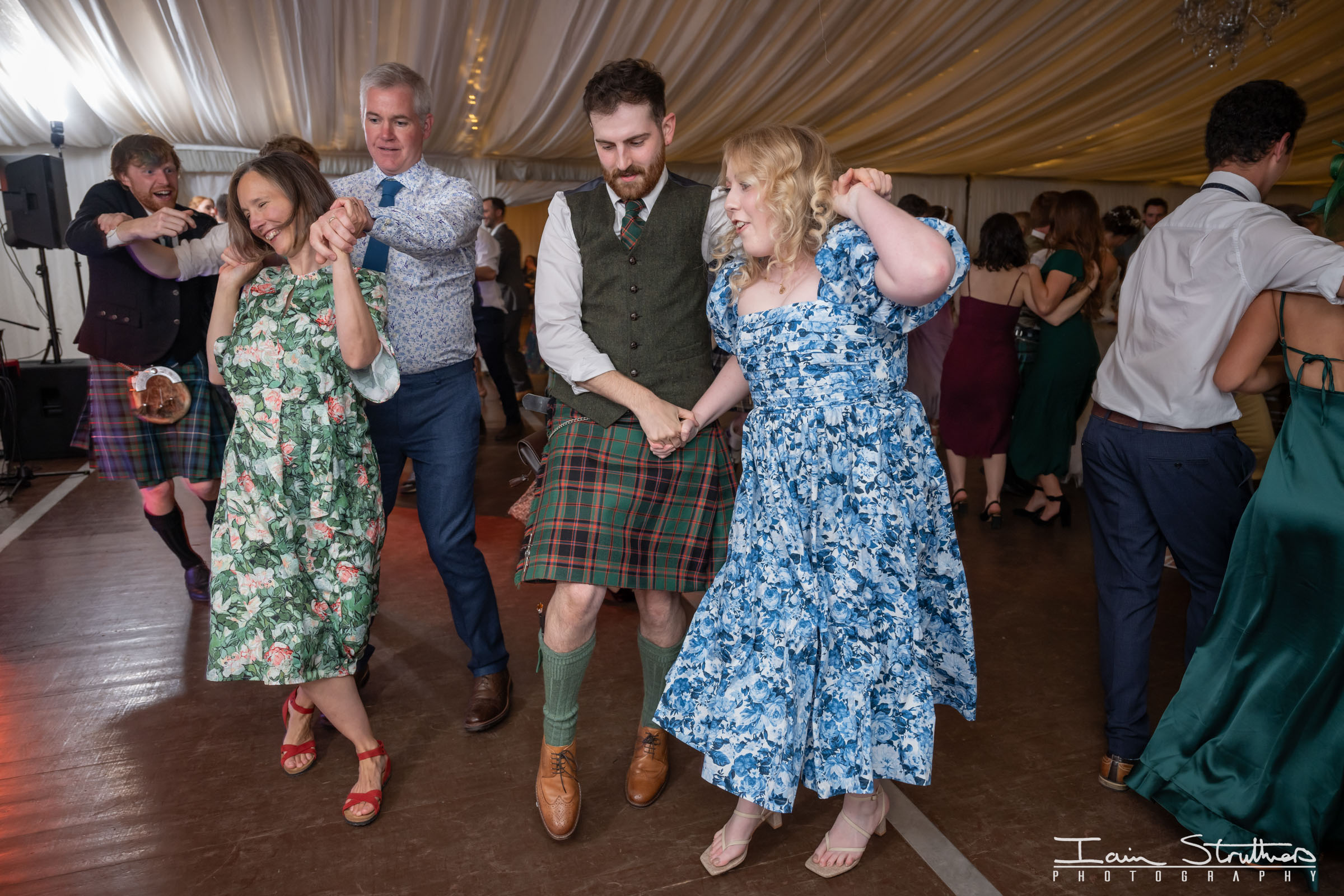Bryony & Cameron wedding photograph 75