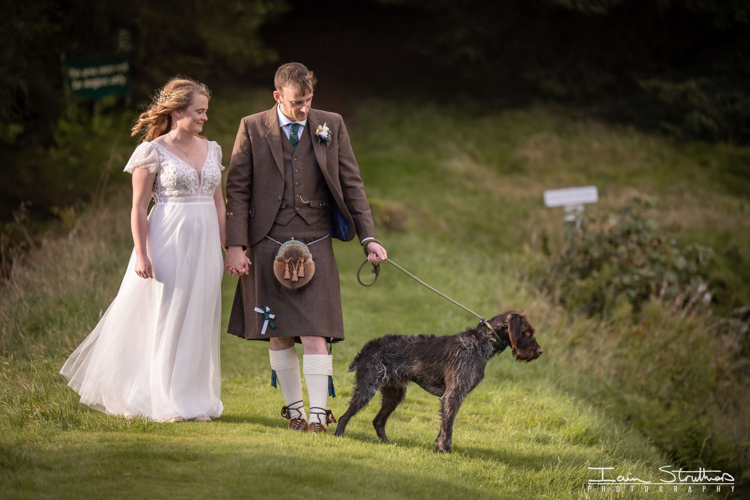 Claire & Finlay wedding photograph 29