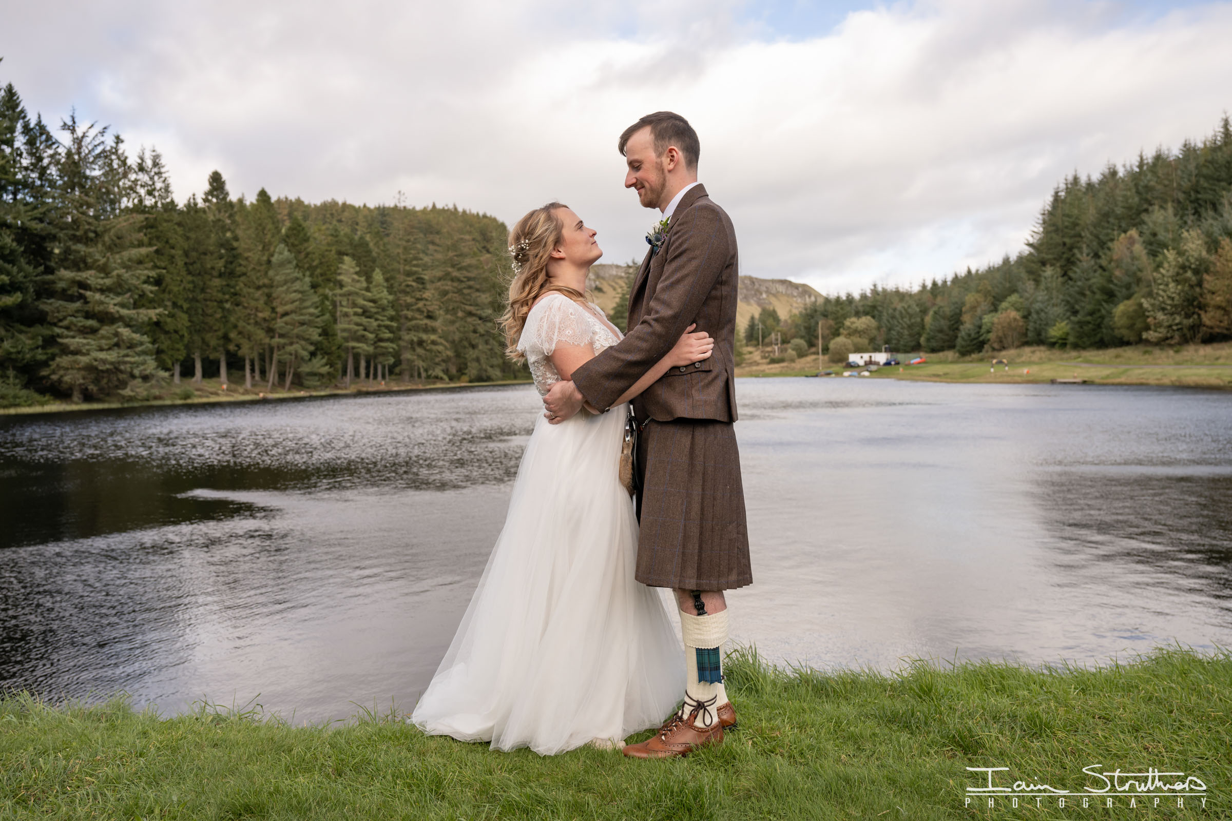 Claire & Finlay wedding photograph 73