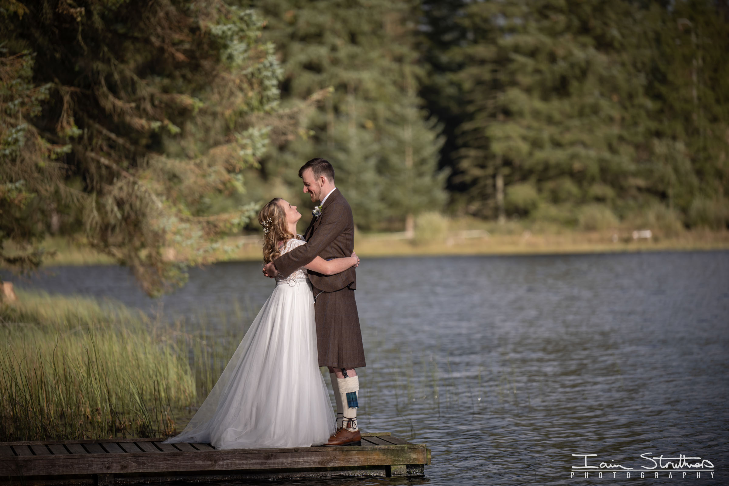 Claire & Finlay wedding photograph 77