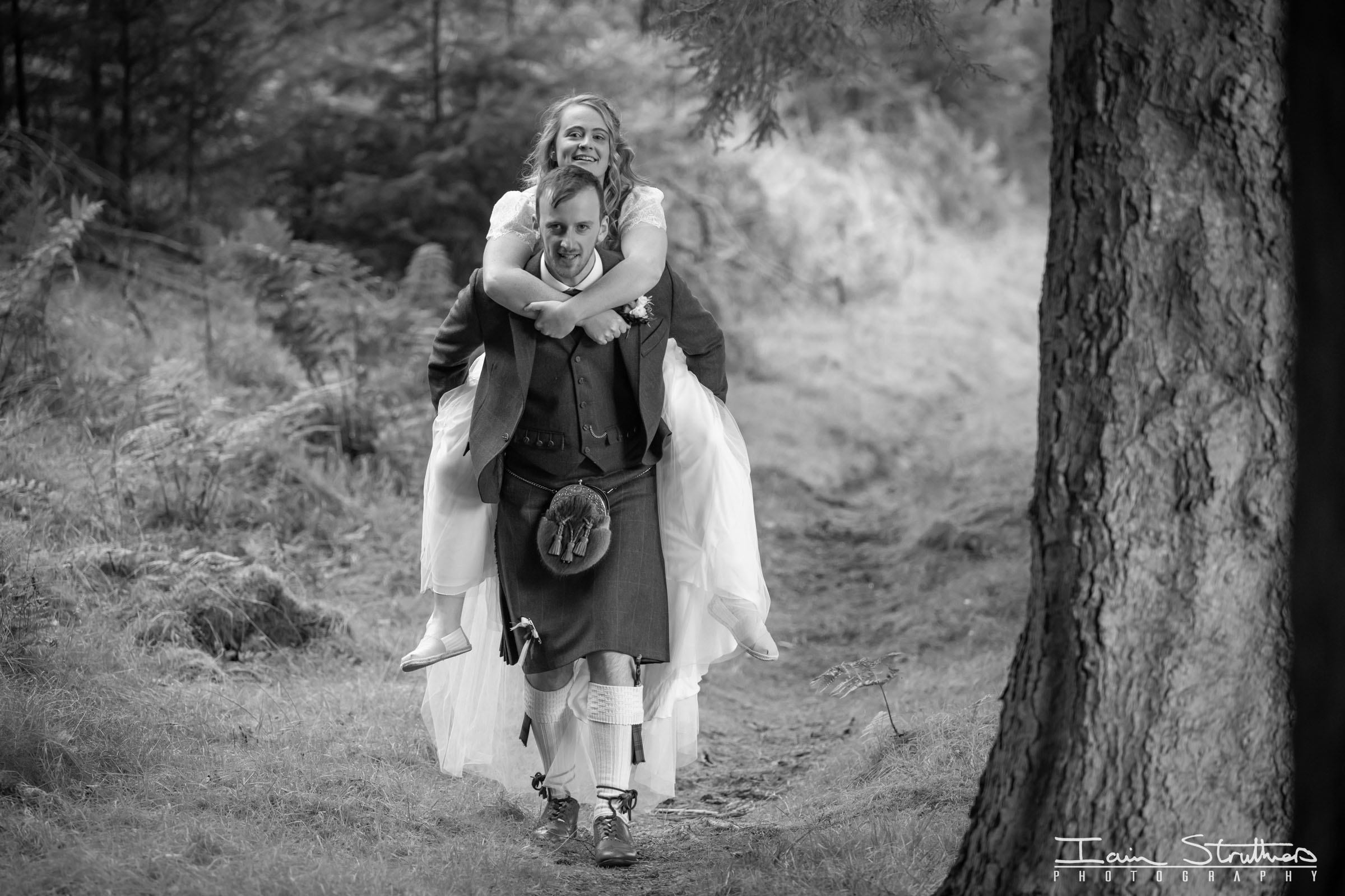 Claire & Finlay wedding photograph 82