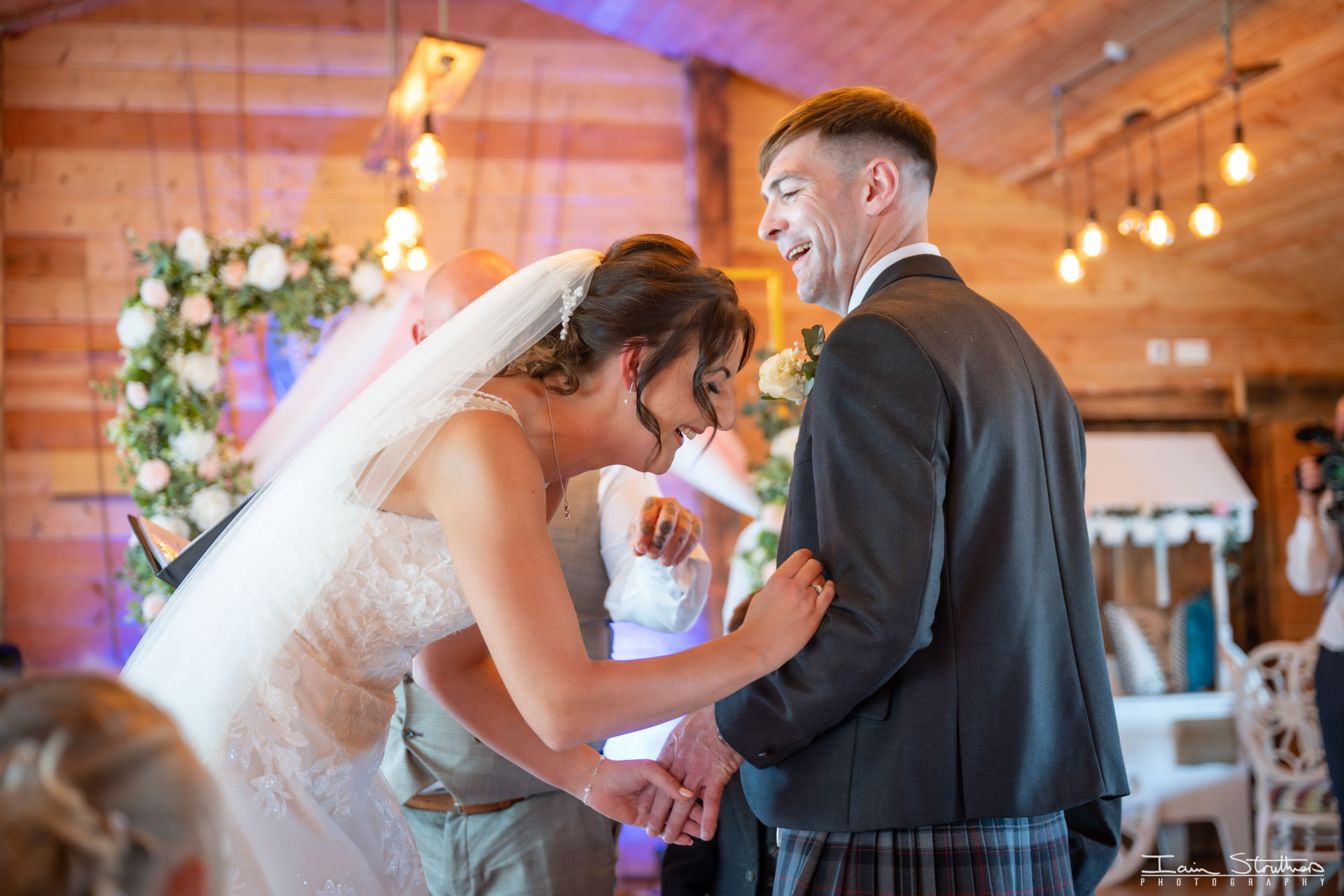 Emma & Jimmy wedding photograph 11