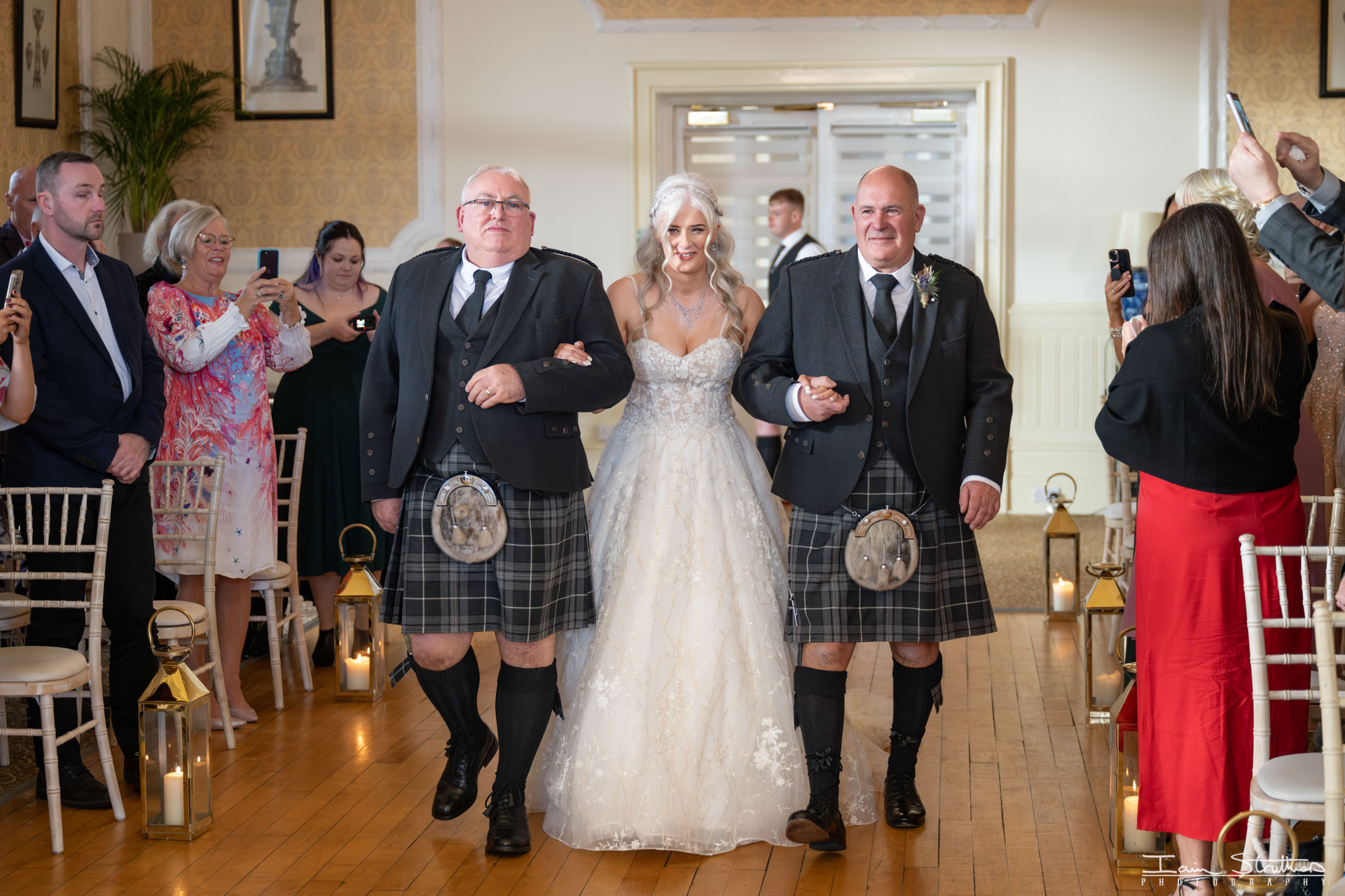 Gemma & Adam wedding photograph 23