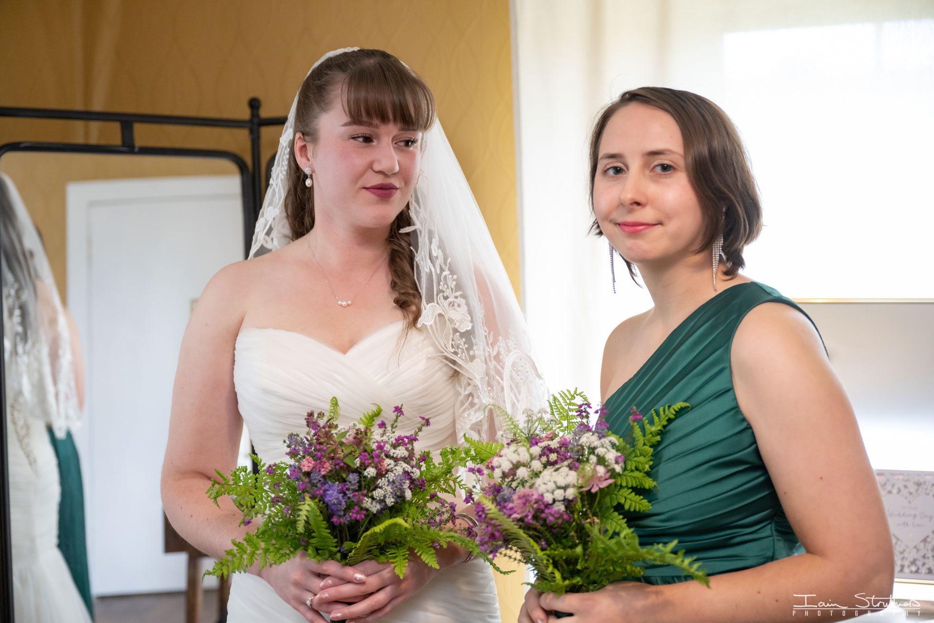 Helen & Sam wedding photograph 18