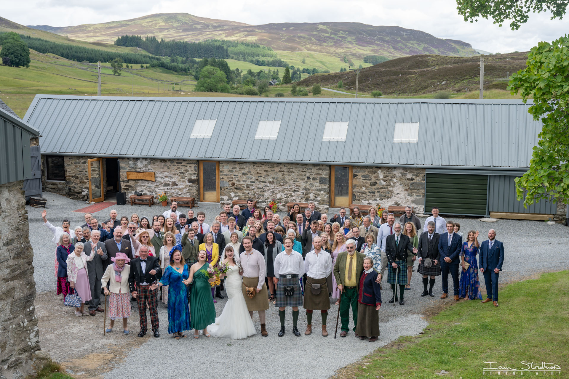 Helen & Sam wedding photograph 28