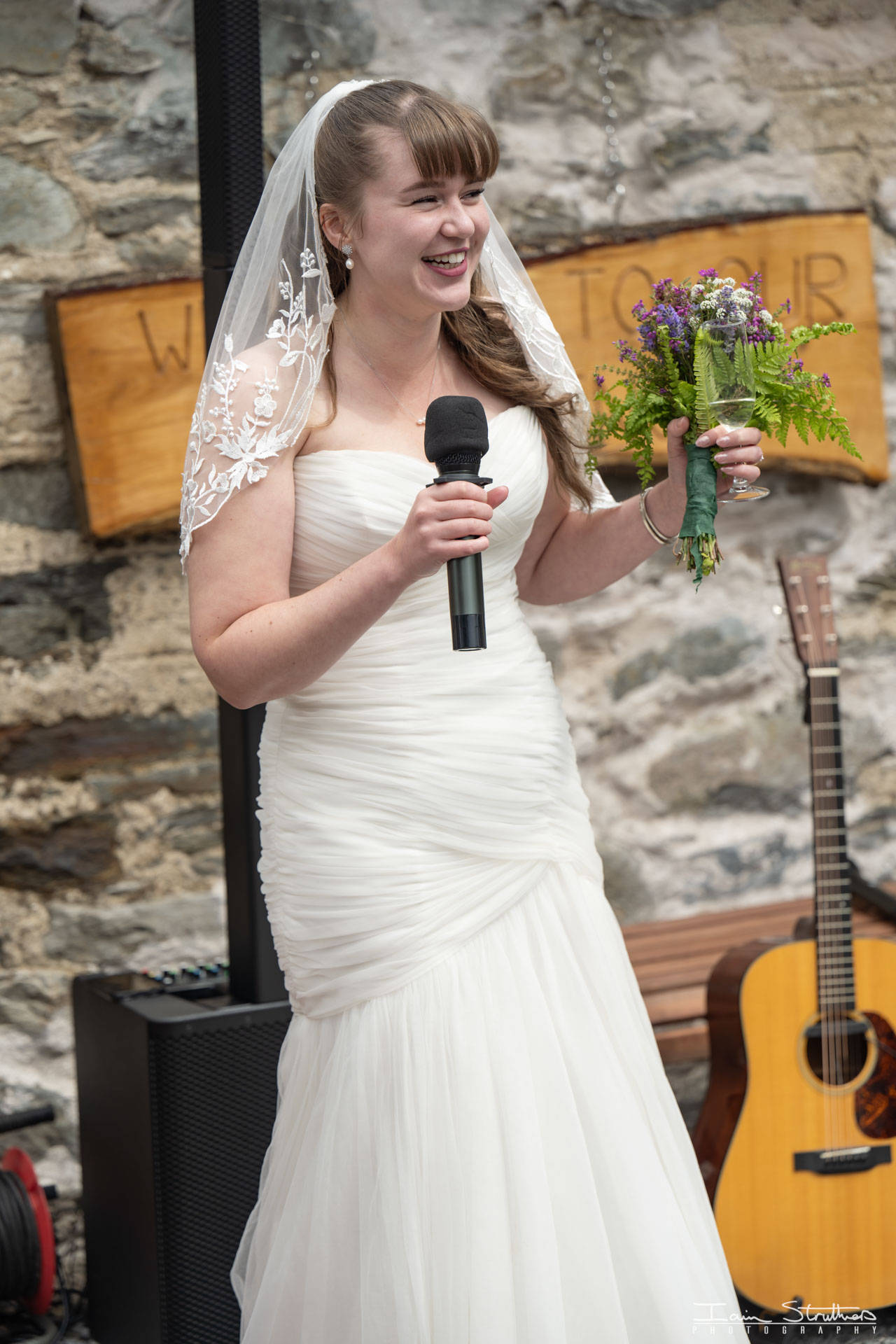 Helen & Sam wedding photograph 38