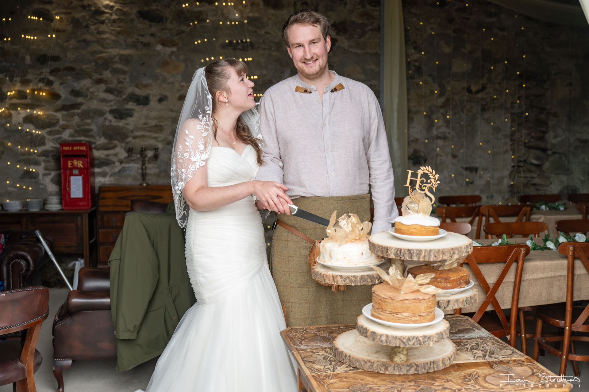 Helen & Sam wedding photograph 39