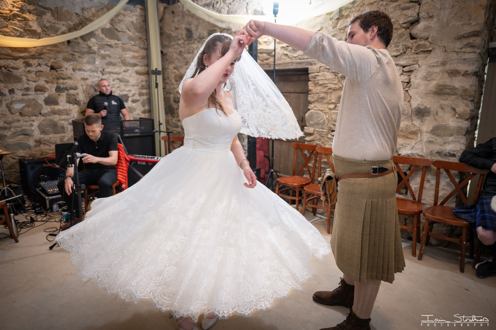 Helen & Sam wedding photograph 80