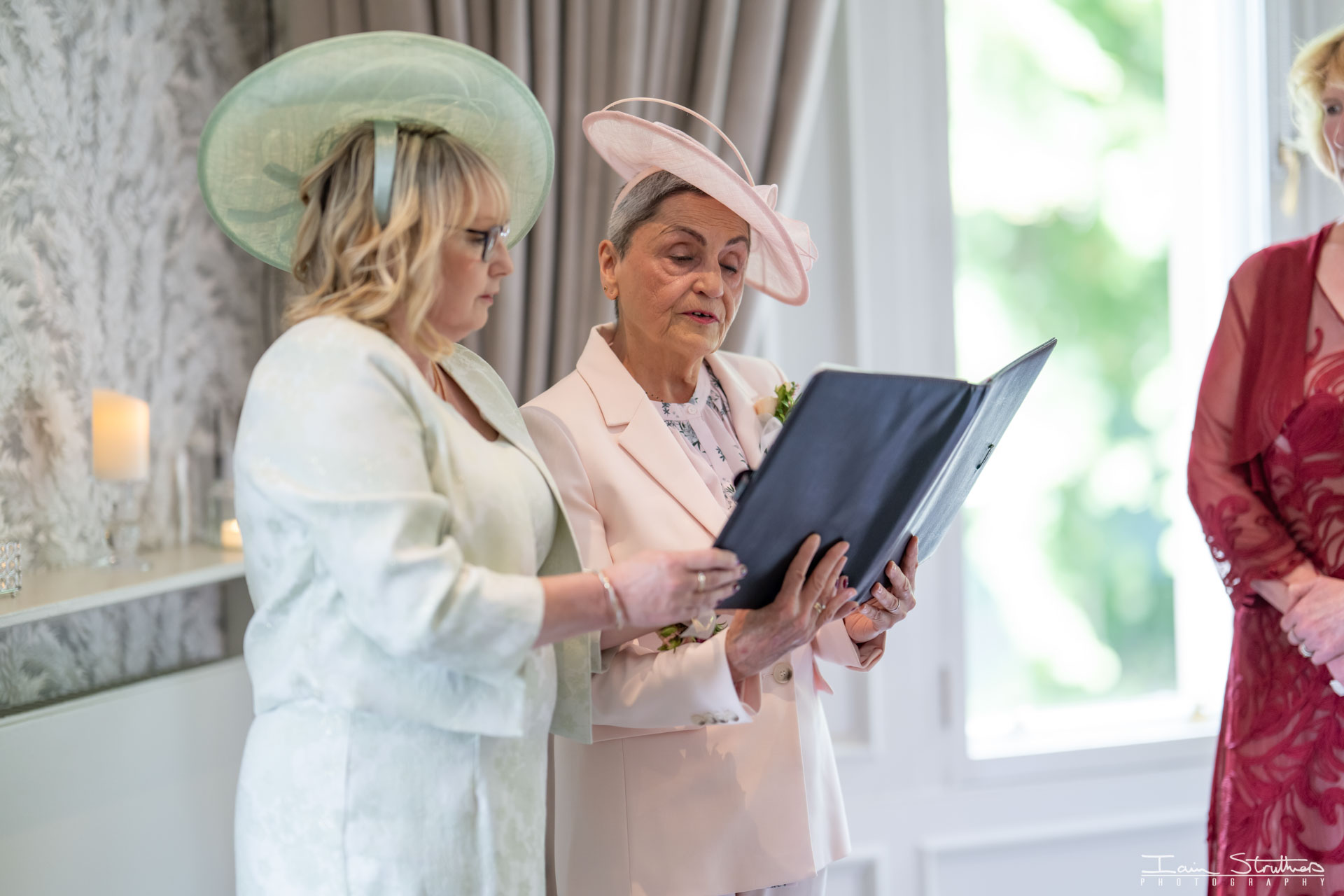 Kirsty & Morgan wedding photograph 19
