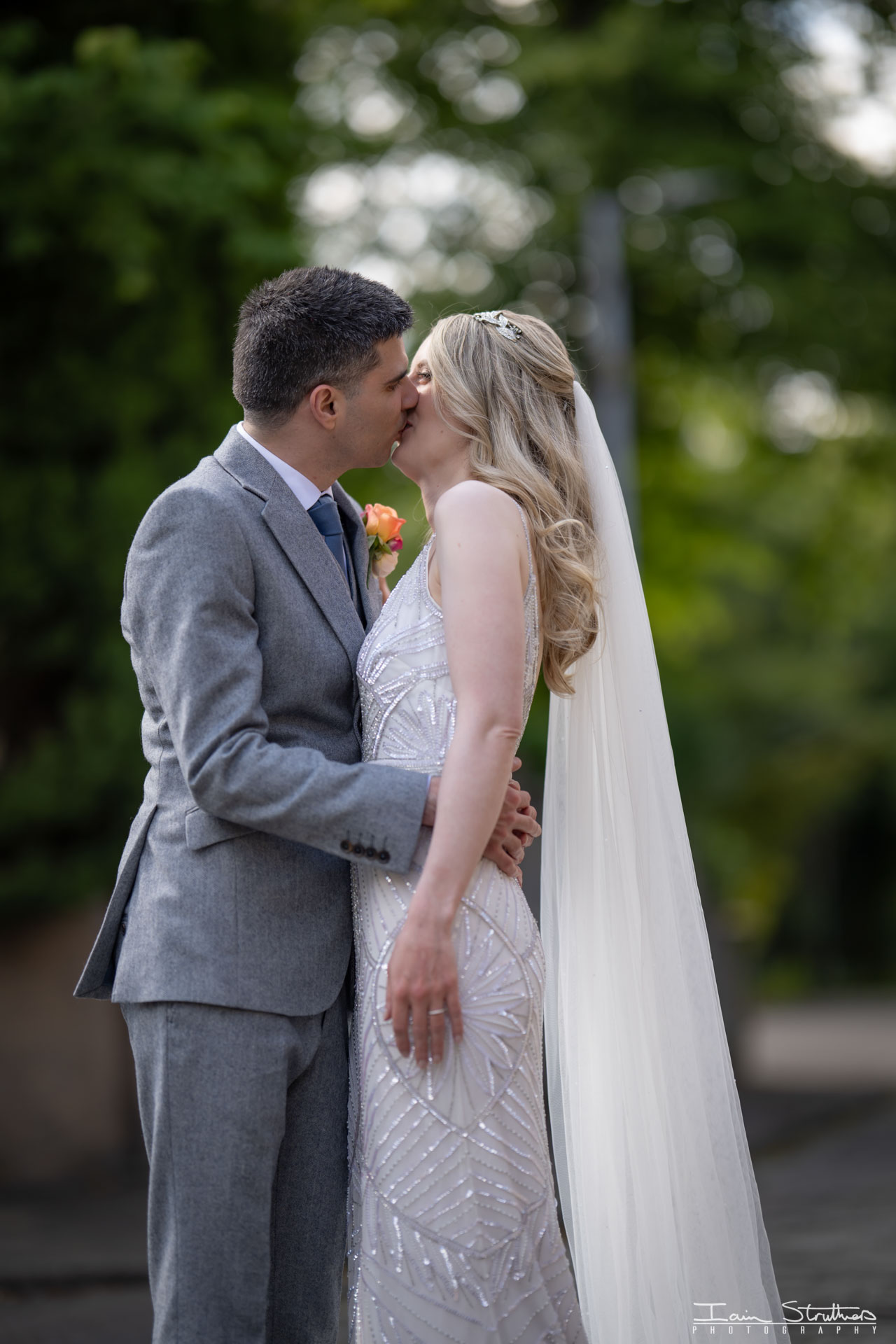 Kirsty & Morgan wedding photograph 44