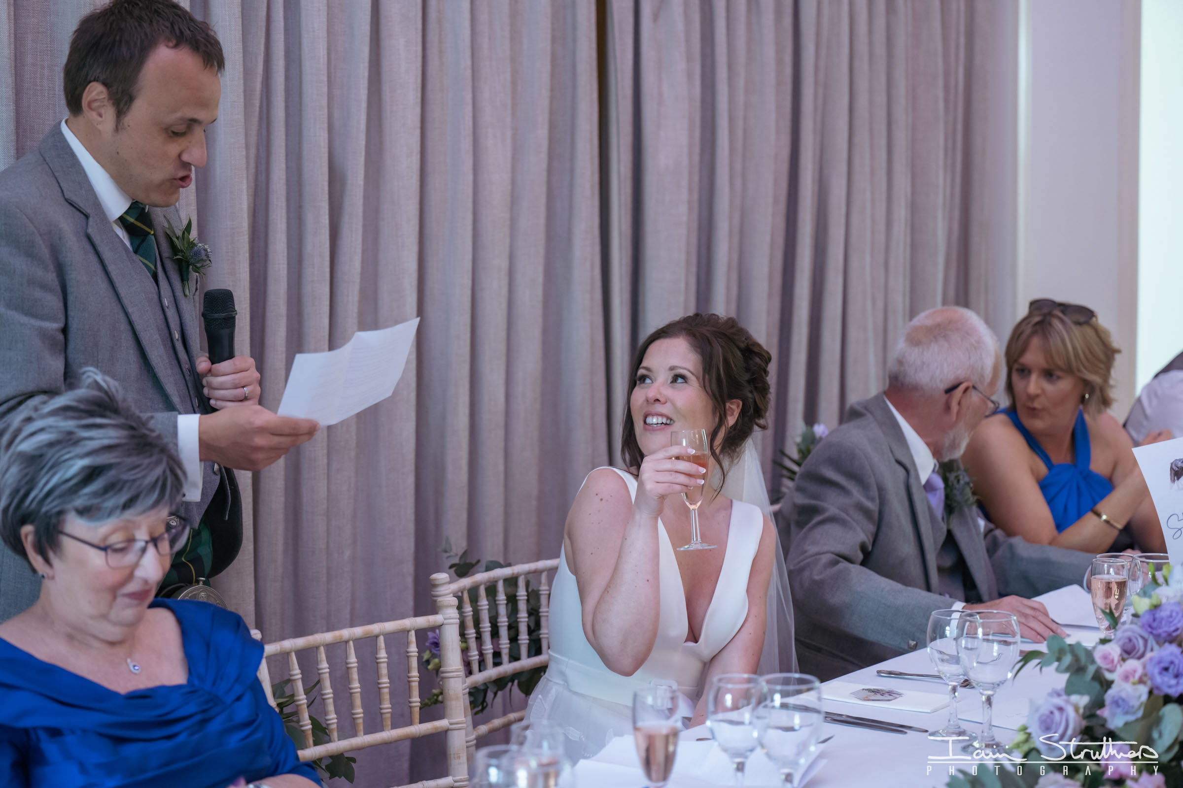Louise & Andrew wedding photograph 45