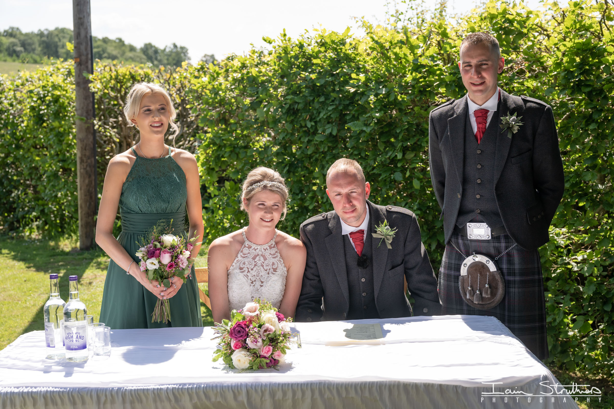 Lauren & Gavin wedding photograph 17