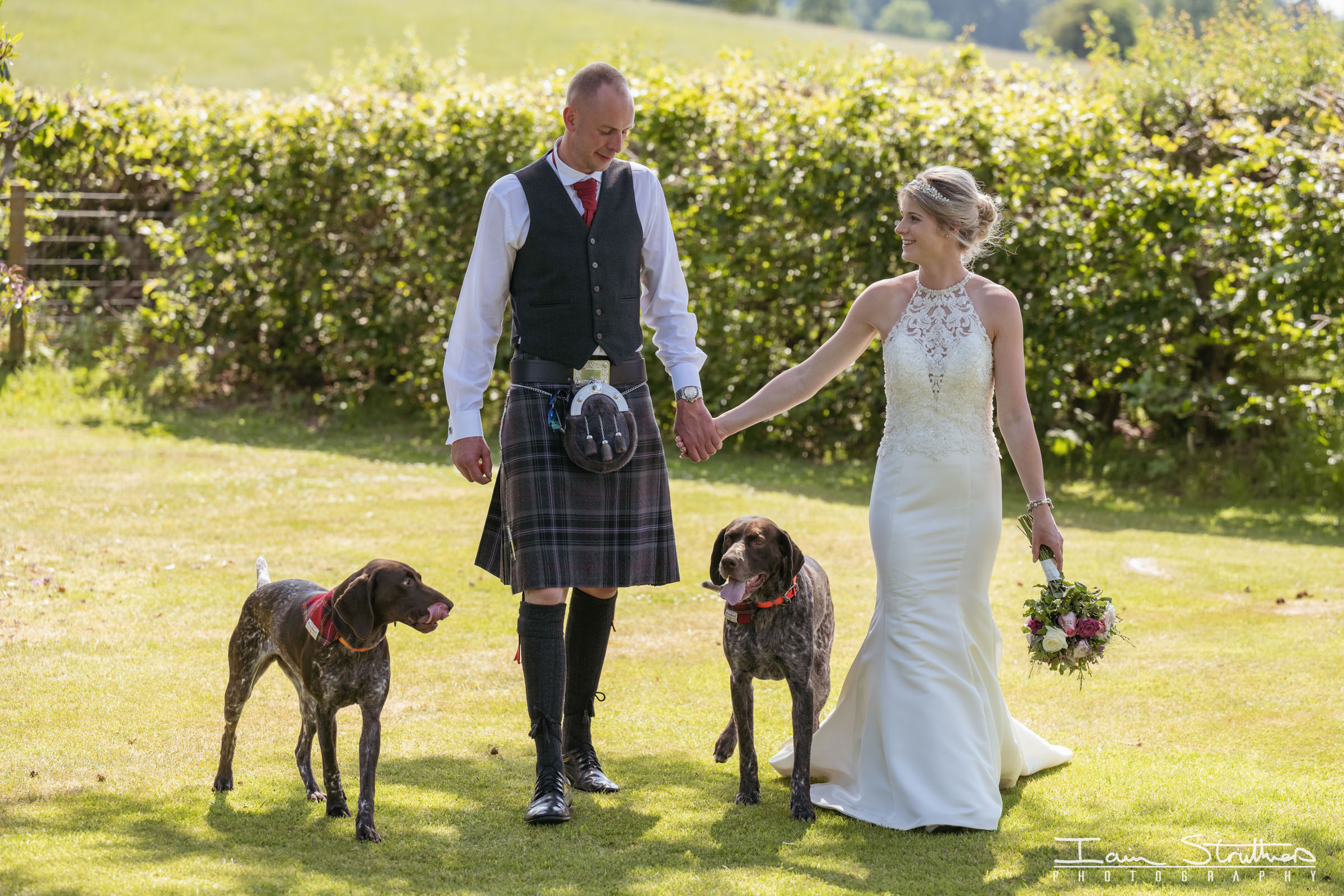 Lauren & Gavin wedding photograph 22