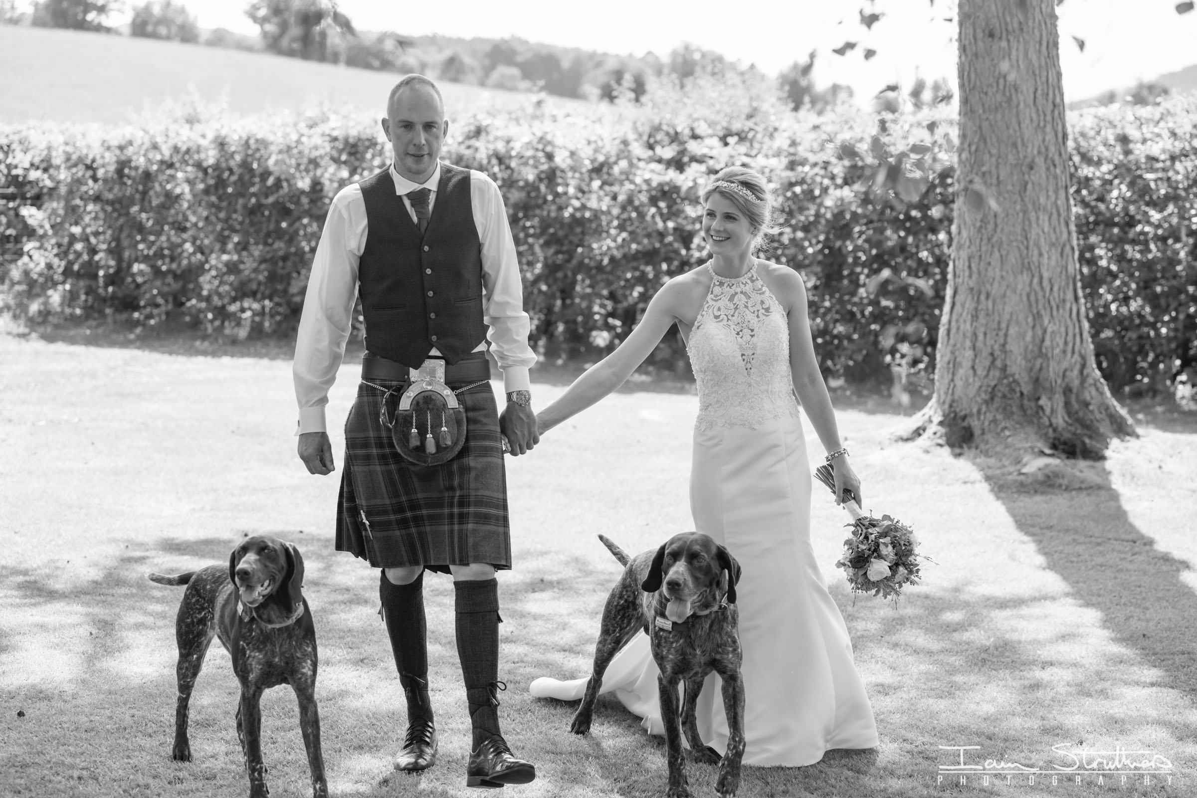 Lauren & Gavin wedding photograph 23
