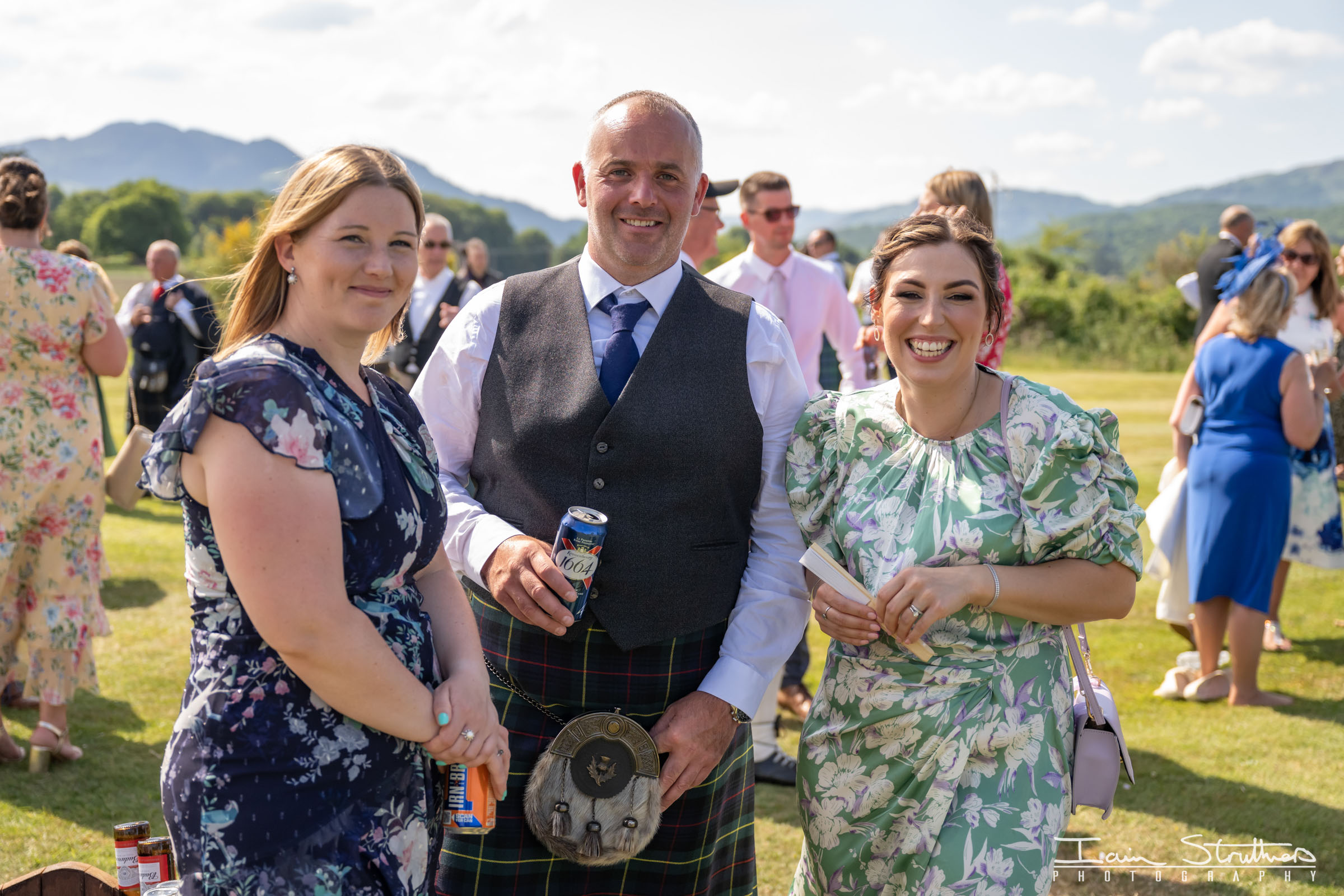 Lauren & Gavin wedding photograph 28