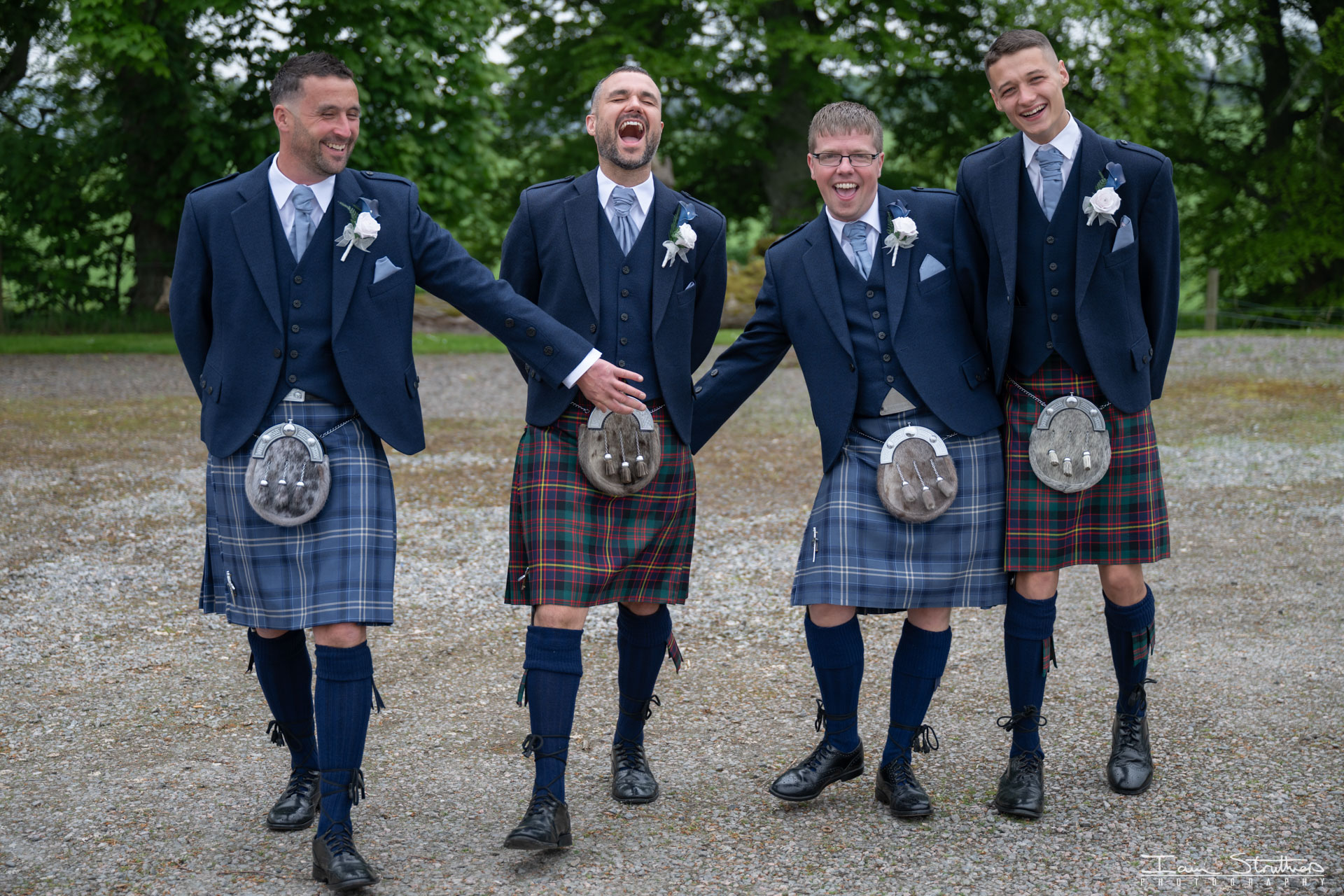 Laura & Neil wedding photograph 9