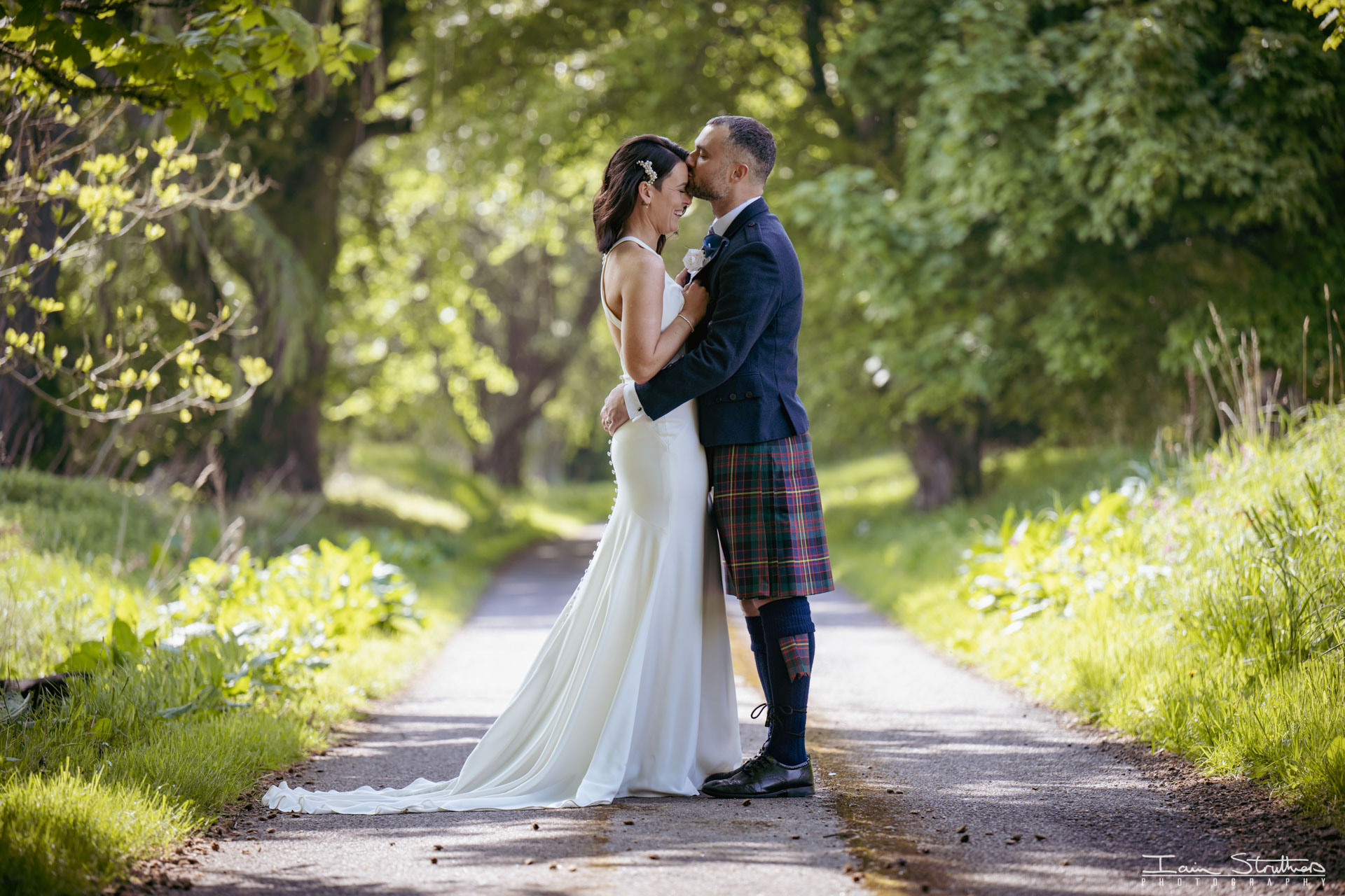 Laura & Neil wedding photograph 36