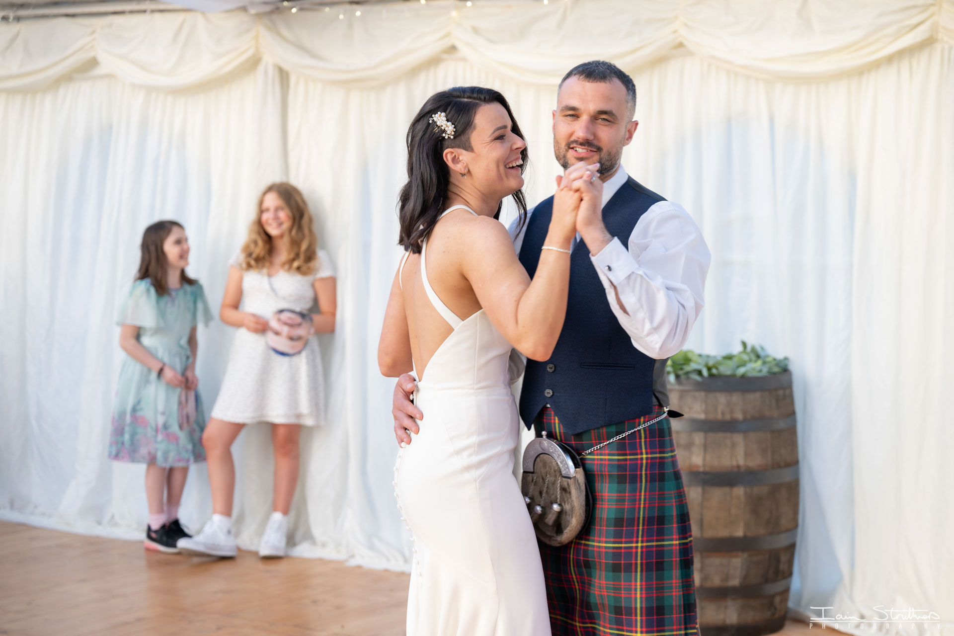 Laura & Neil wedding photograph 51