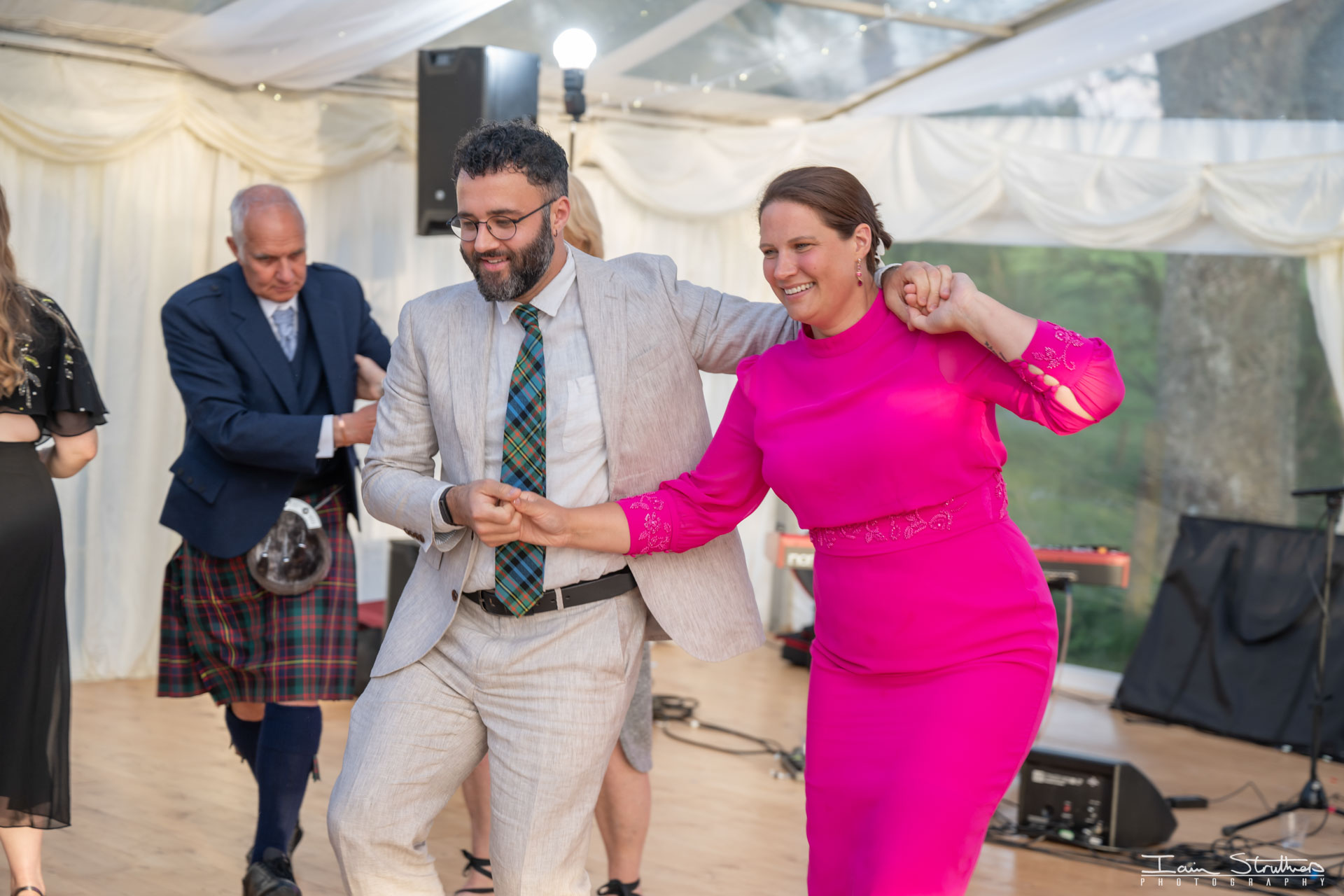 Laura & Neil wedding photograph 54