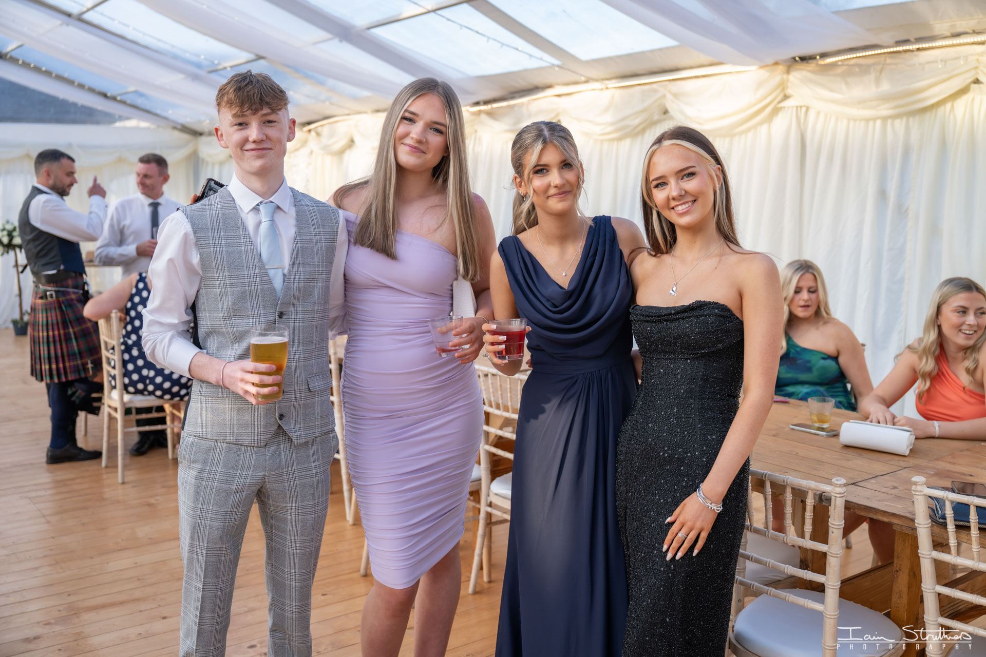 Laura & Neil wedding photograph 55