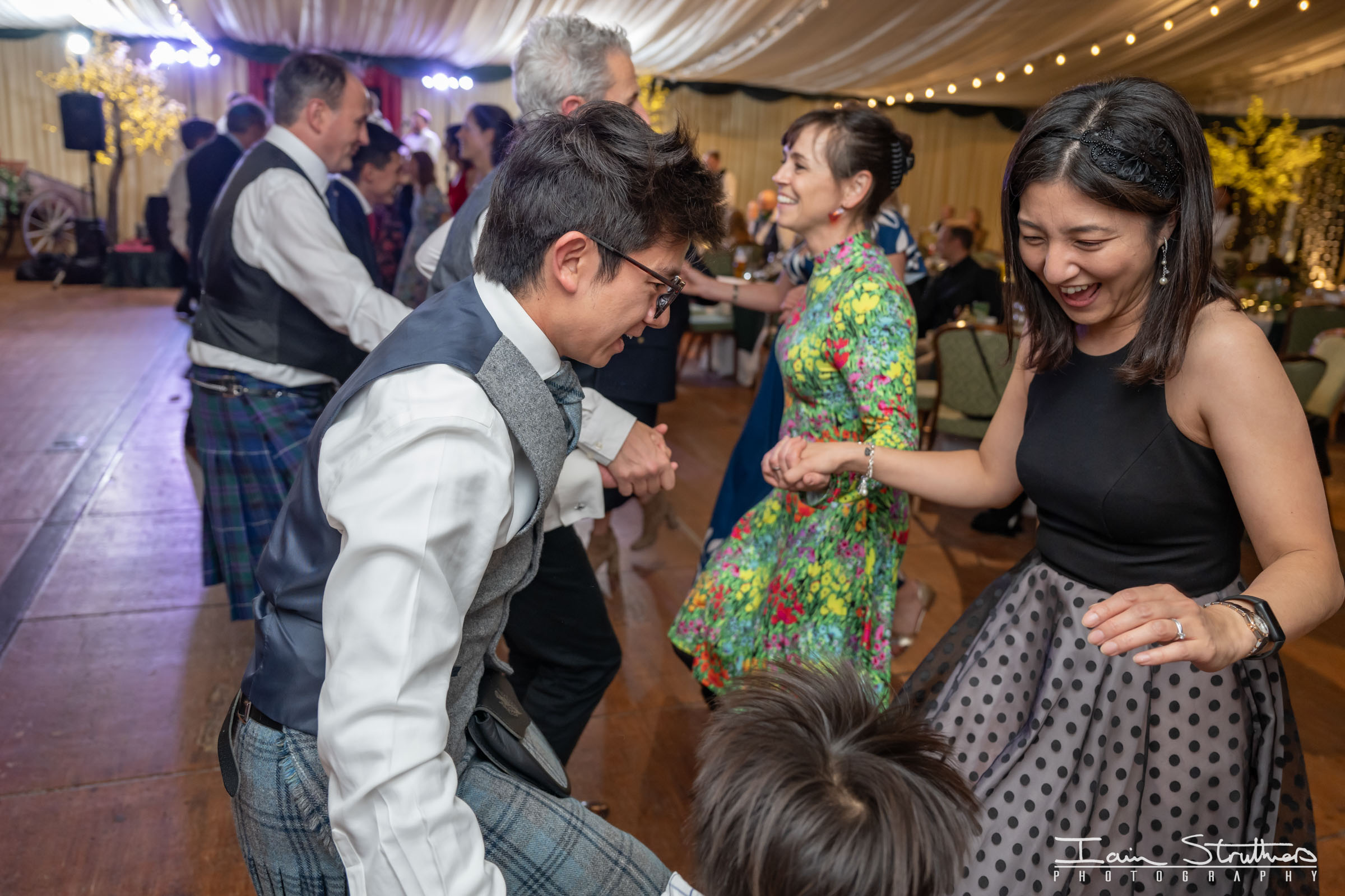 Miriam & Ruaraidh wedding photograph 105