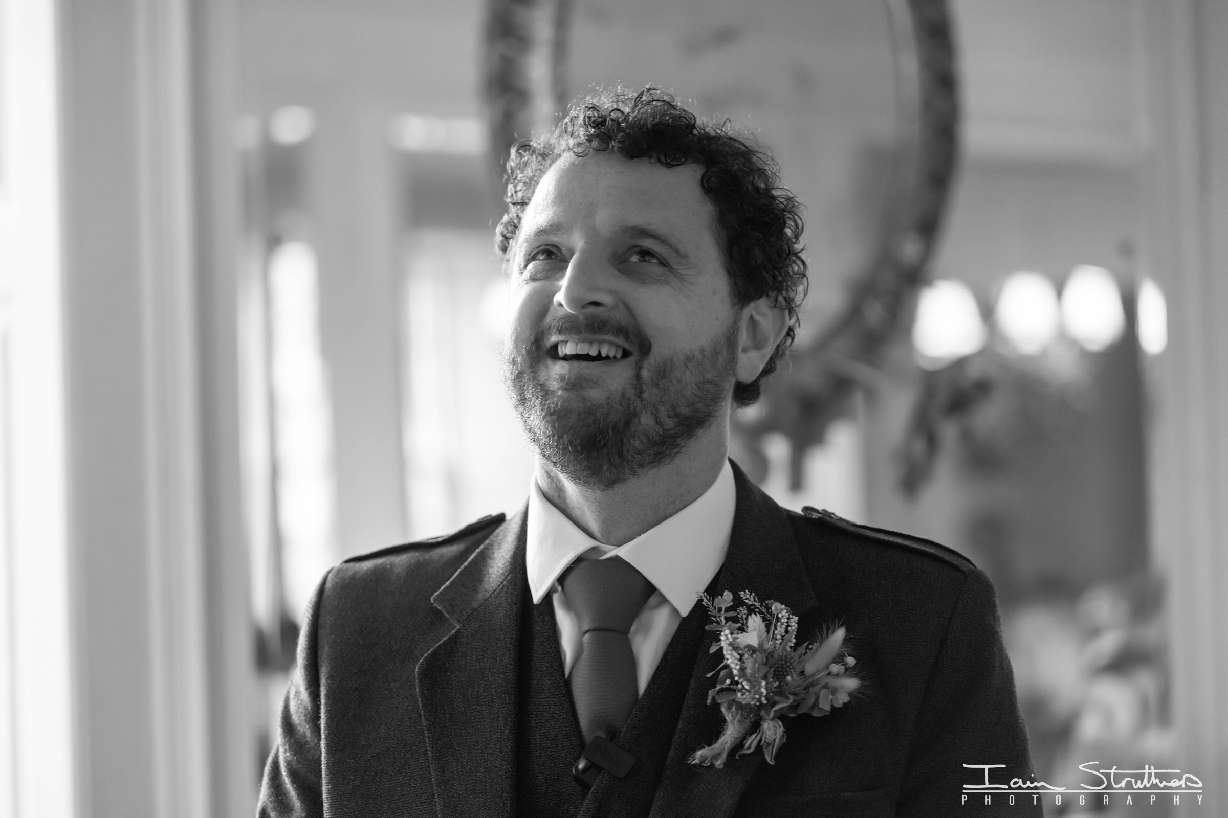 Miriam & Ruaraidh wedding photograph 17