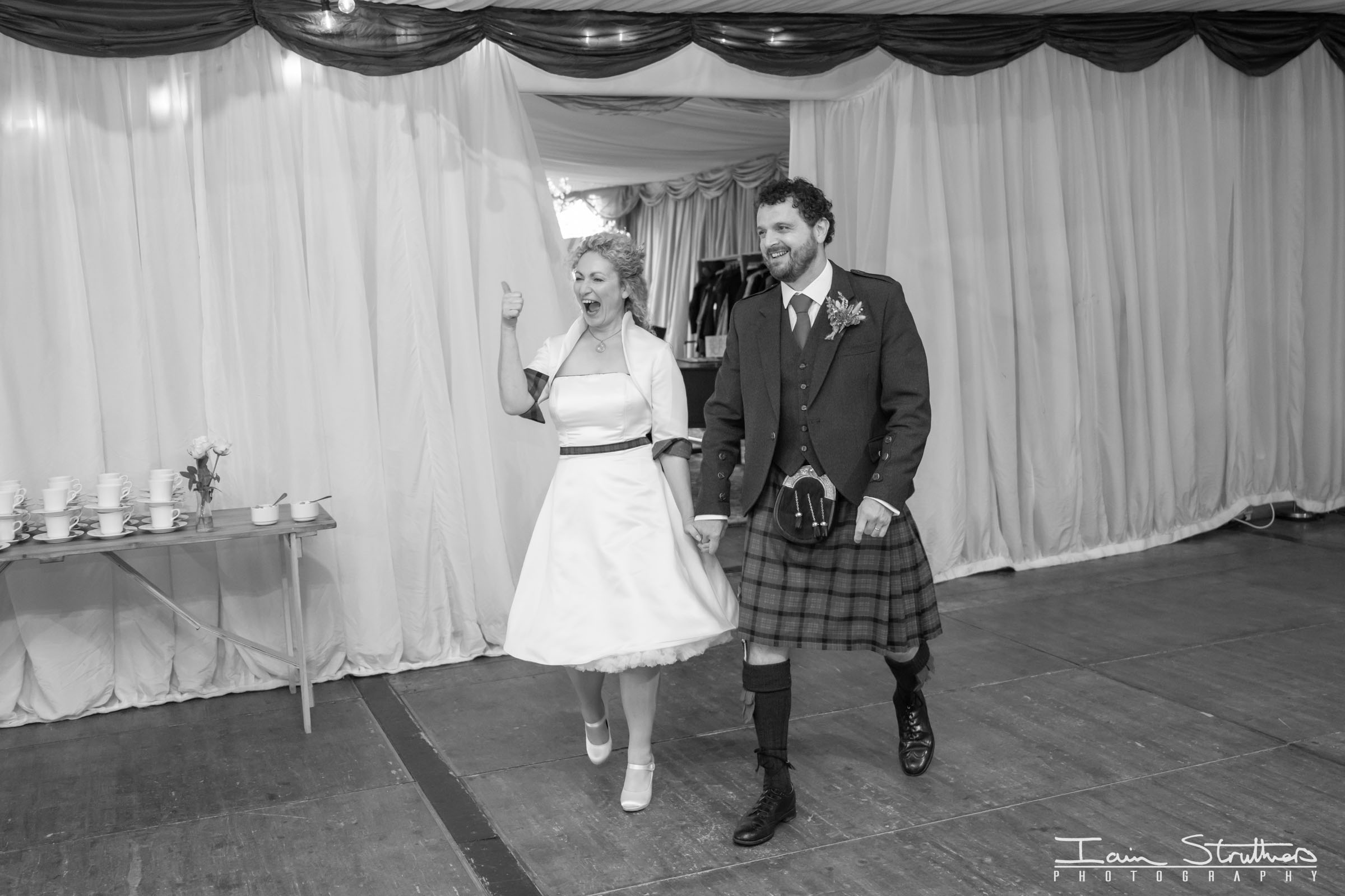 Miriam & Ruaraidh wedding photograph 73