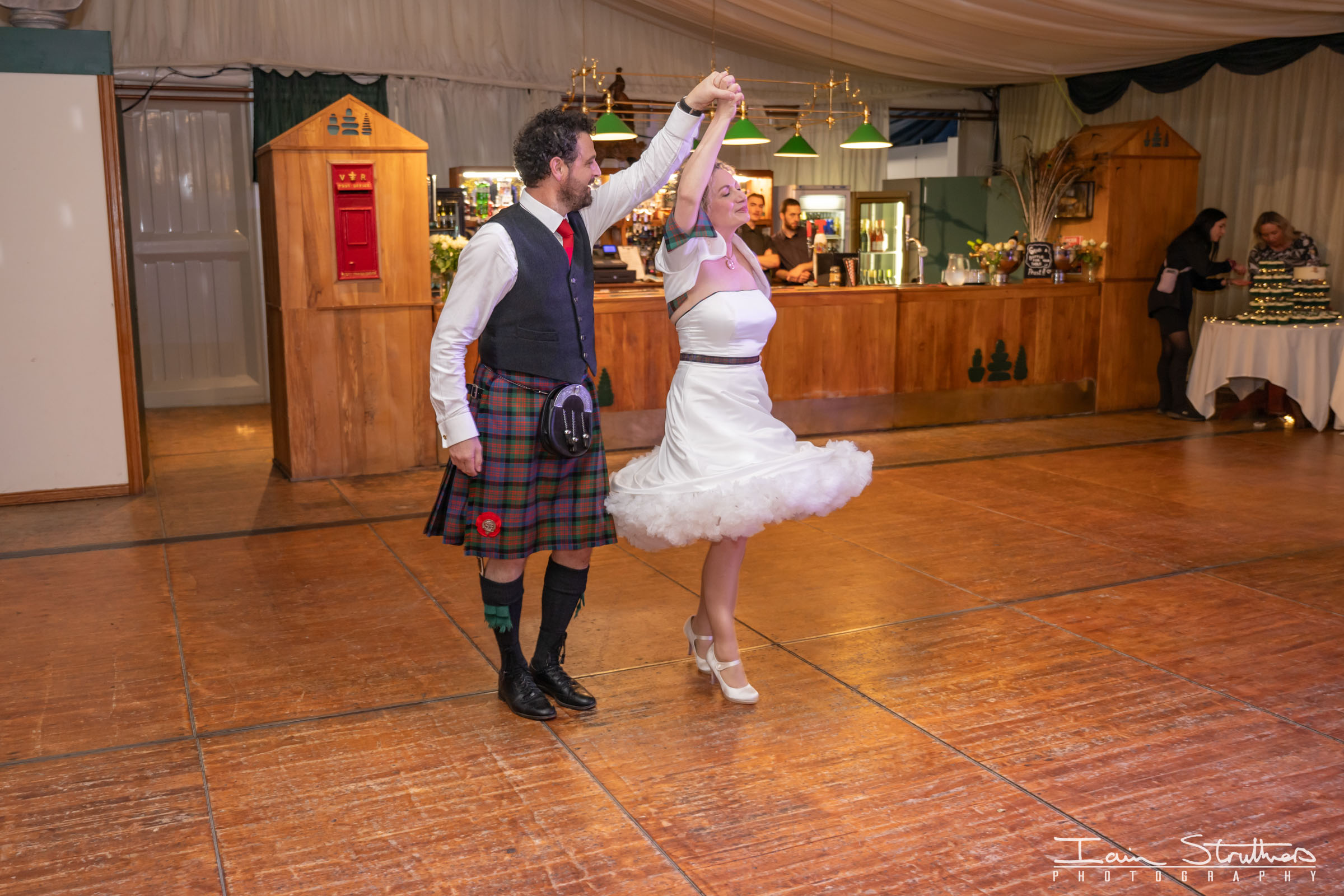 Miriam & Ruaraidh wedding photograph 87