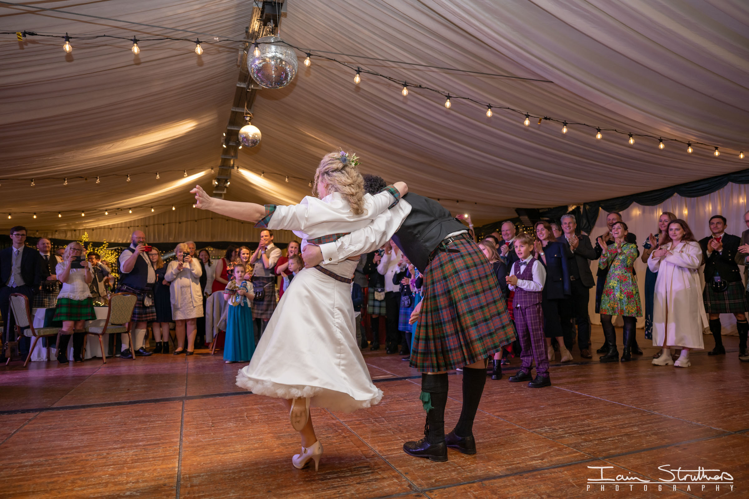 Miriam & Ruaraidh wedding photograph 91