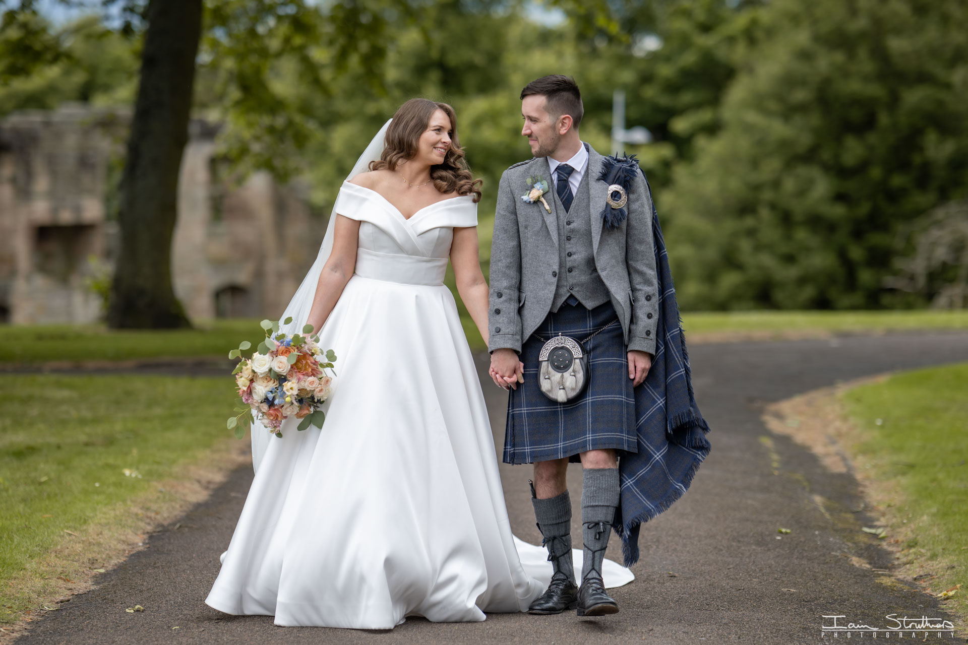 Allana & Paul wedding photograph 41