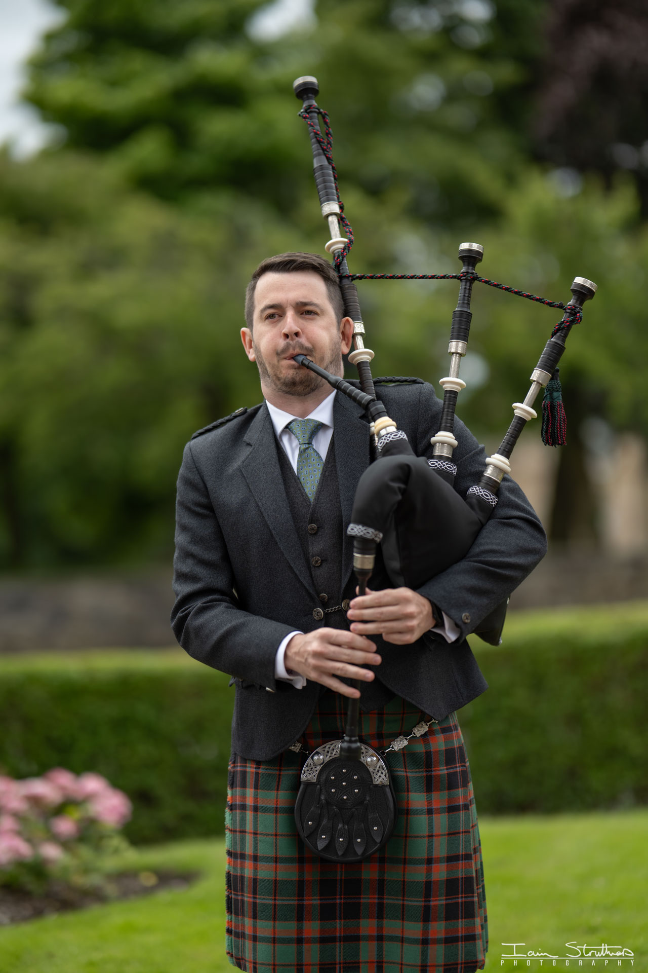 Allana & Paul wedding photograph 4