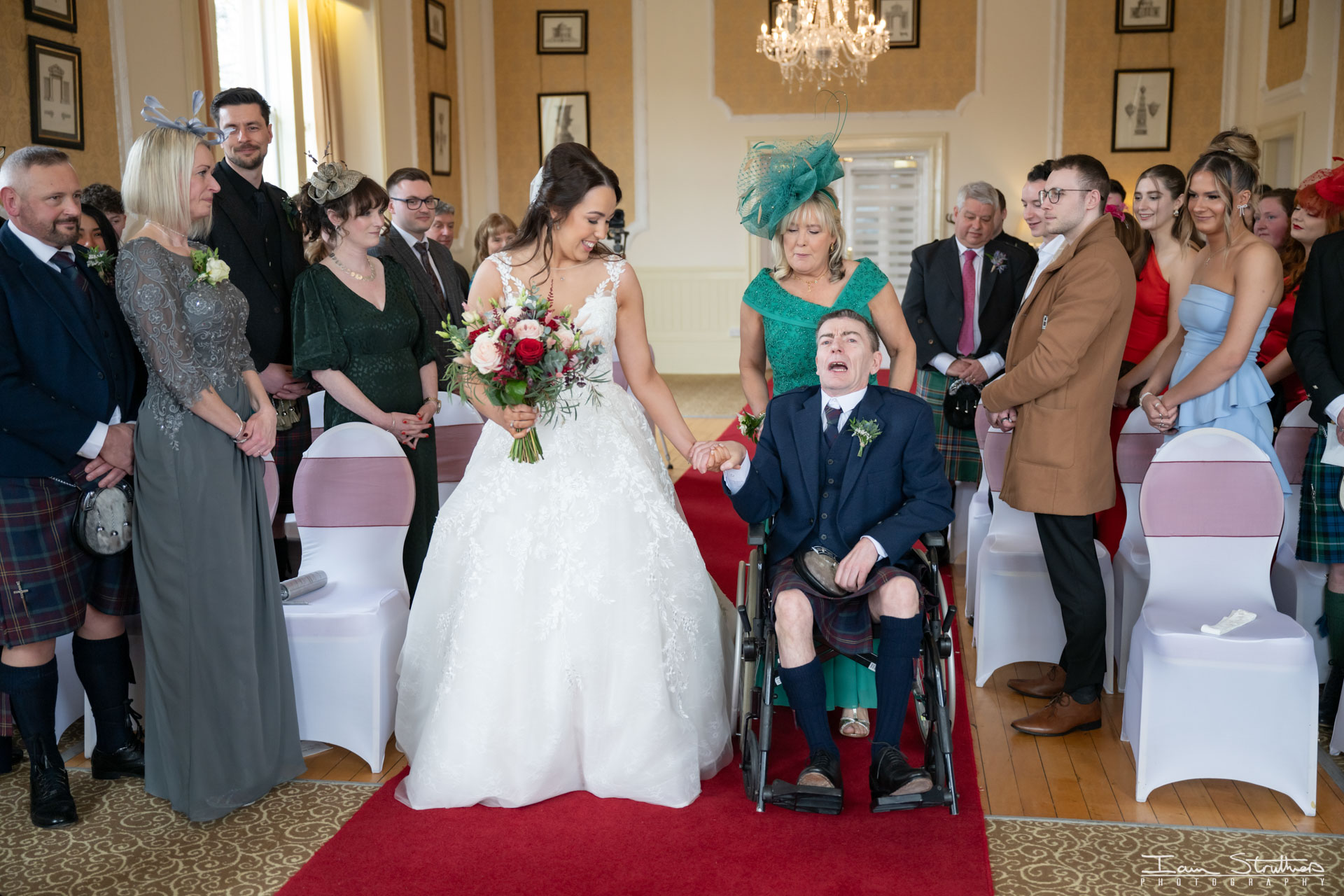 Rachel & Max wedding photograph 10