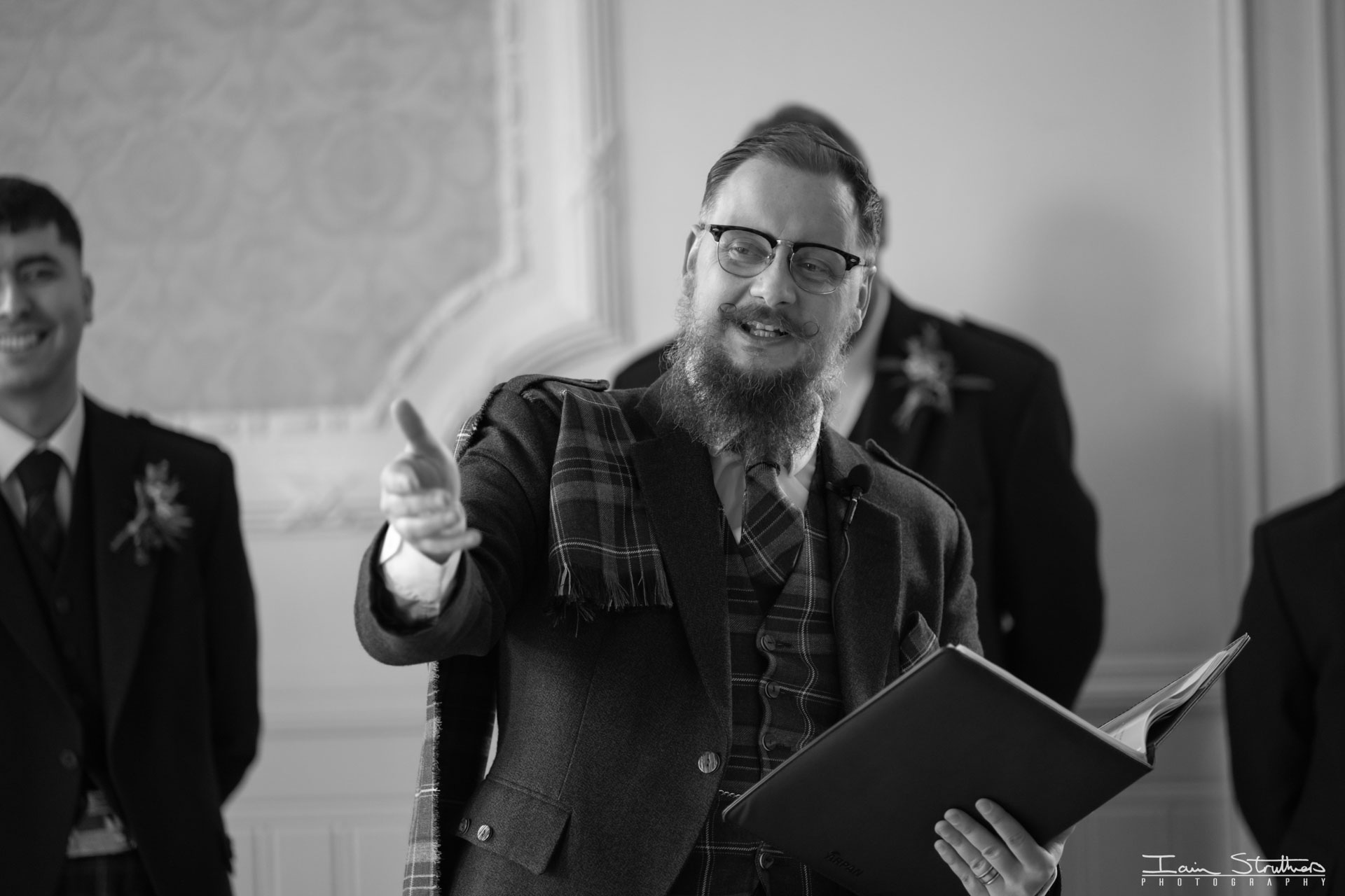 Rachel & Max wedding photograph 13